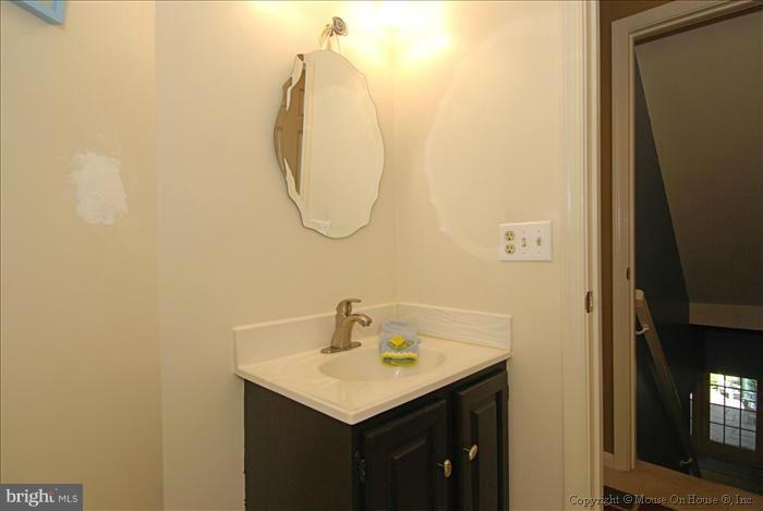 HUNTER VILLAGE - Residential Lease