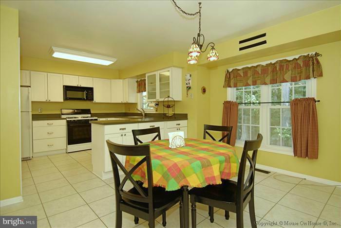 HUNTER VILLAGE - Residential Lease