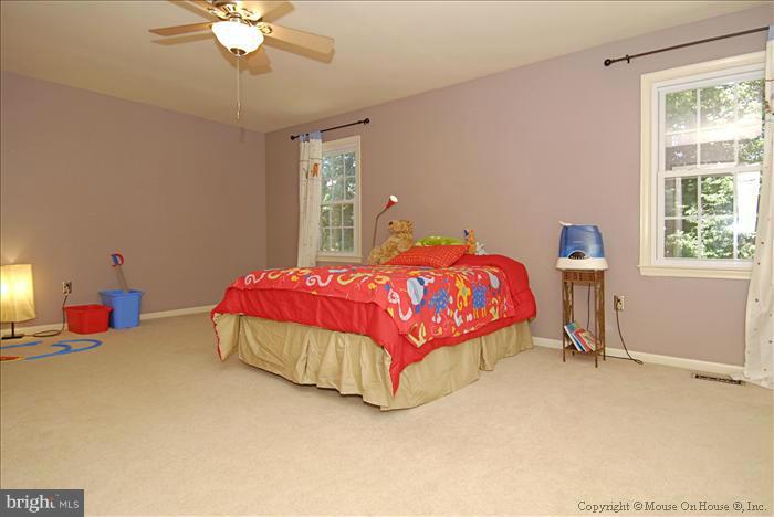 HUNTER VILLAGE - Residential Lease