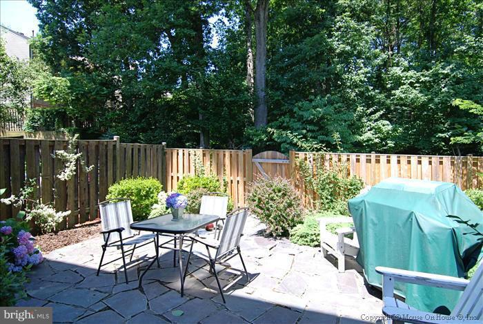 HUNTER VILLAGE - Residential Lease