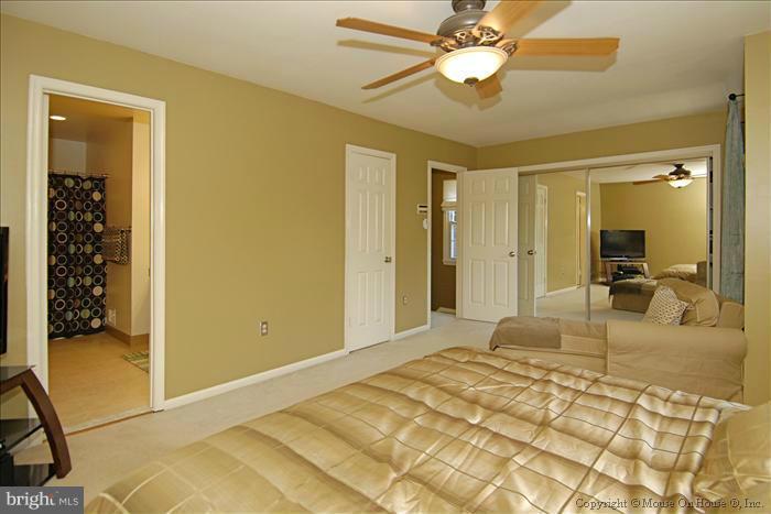 HUNTER VILLAGE - Residential Lease