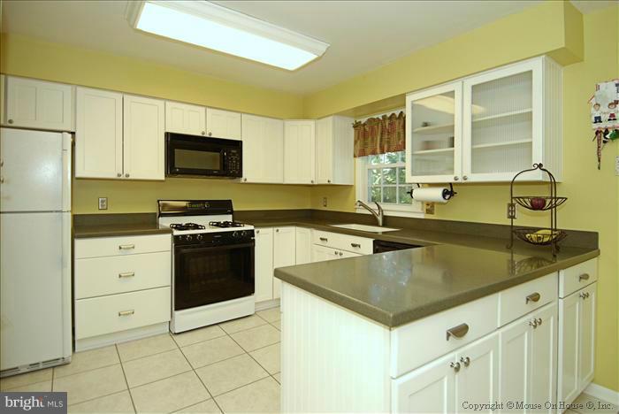 HUNTER VILLAGE - Residential Lease