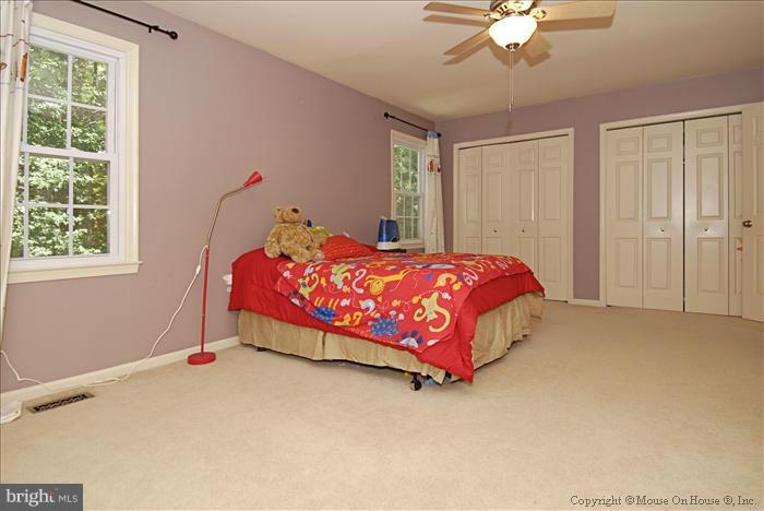 HUNTER VILLAGE - Residential Lease