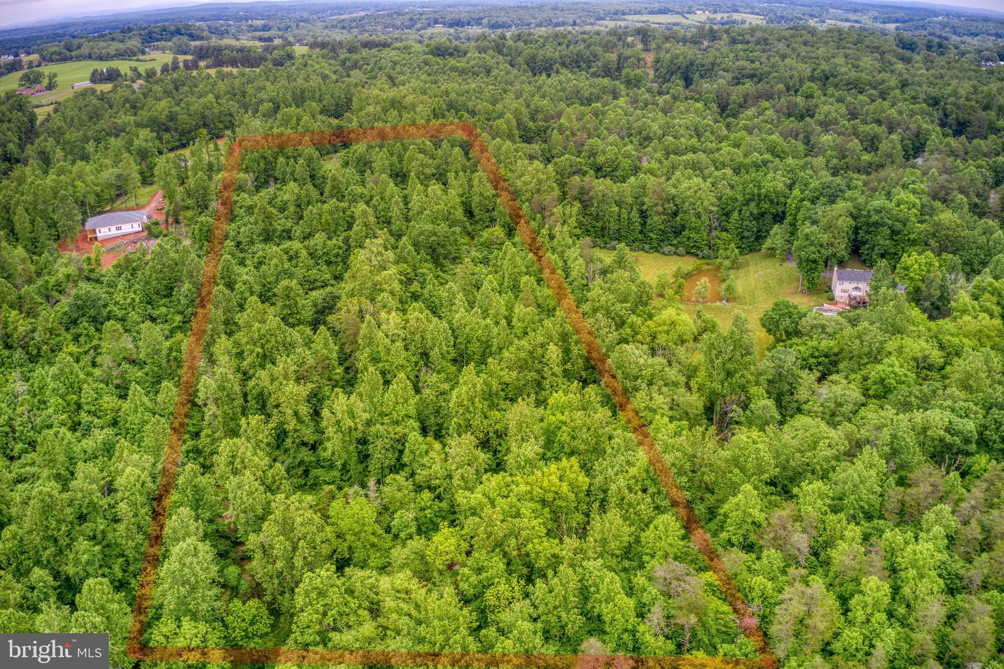 ASHBOURNE FARMS - Land