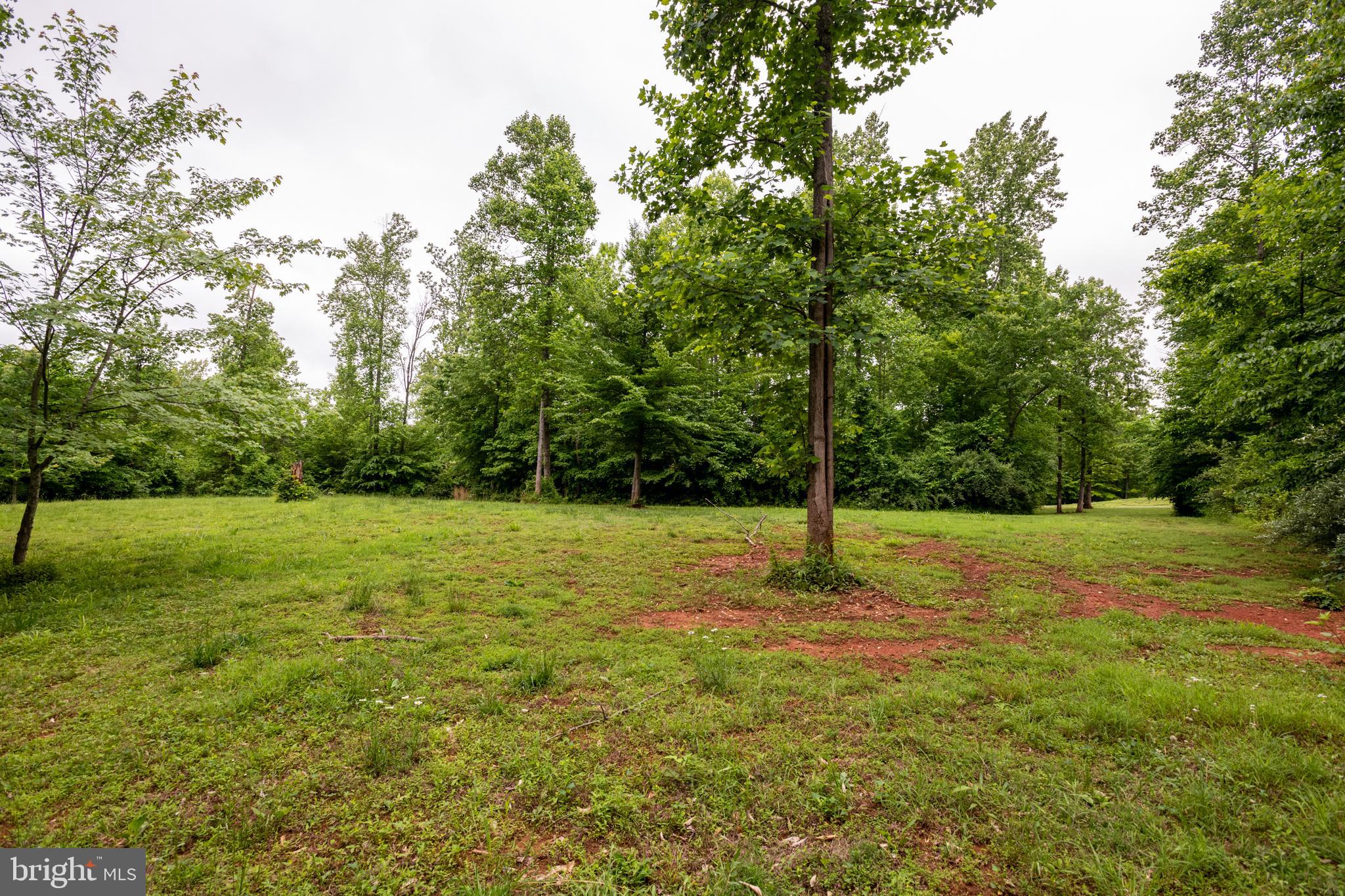 ASHBOURNE FARMS - Land