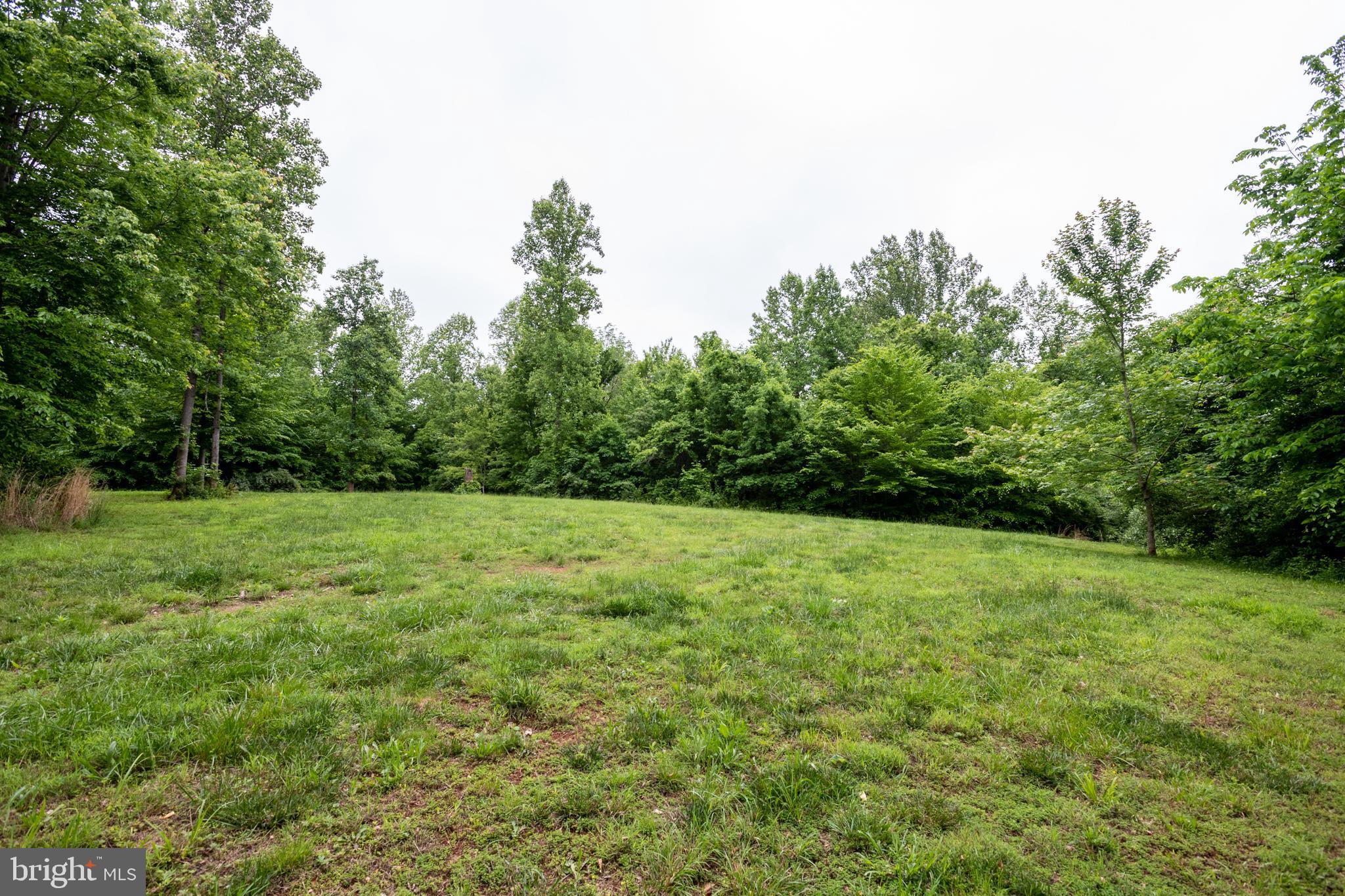 ASHBOURNE FARMS - Land