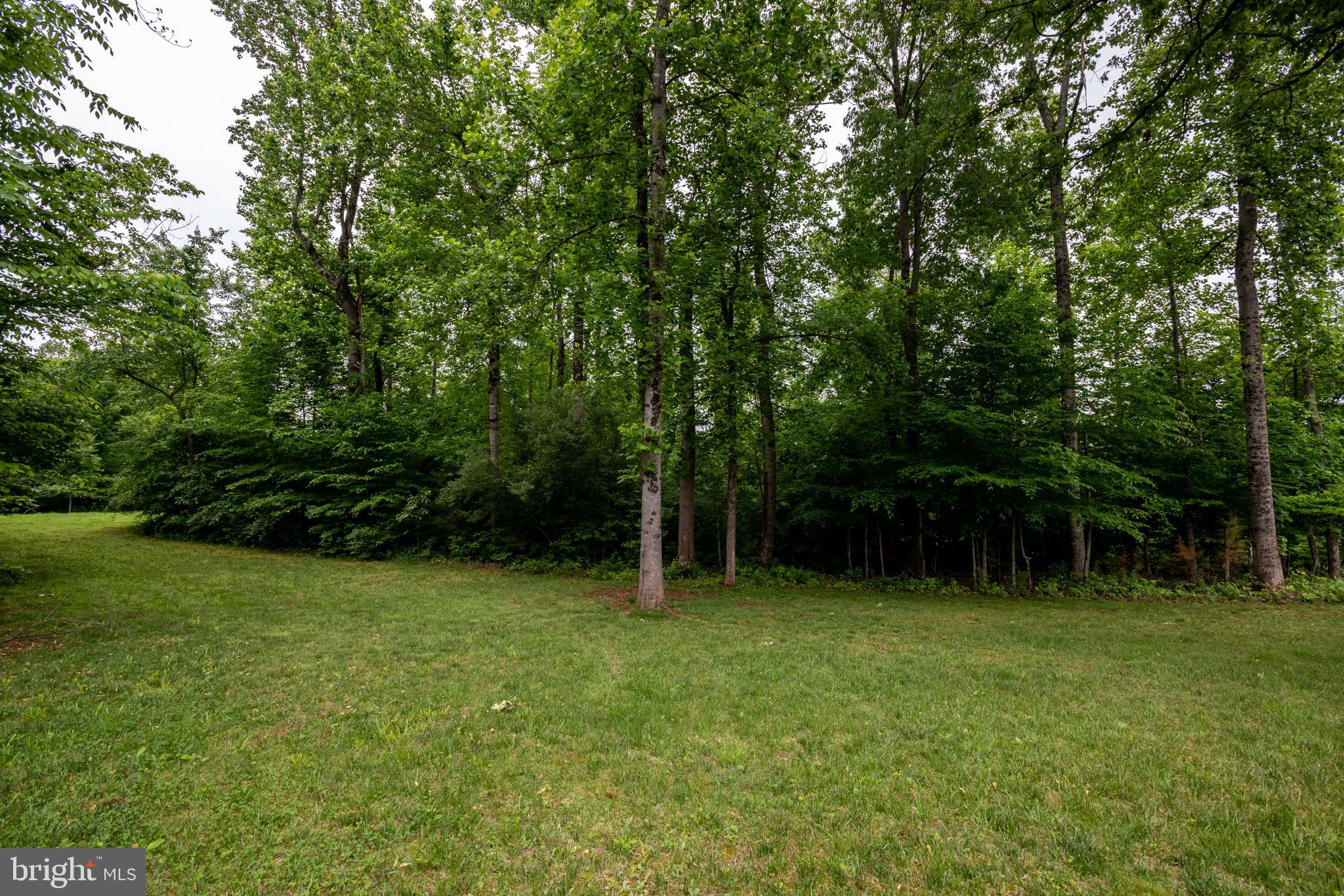 ASHBOURNE FARMS - Land