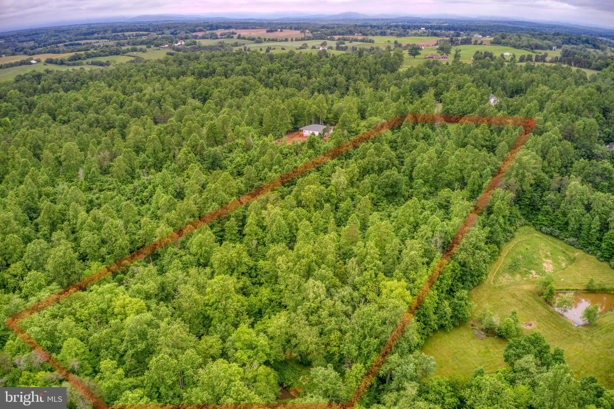 ASHBOURNE FARMS - Land