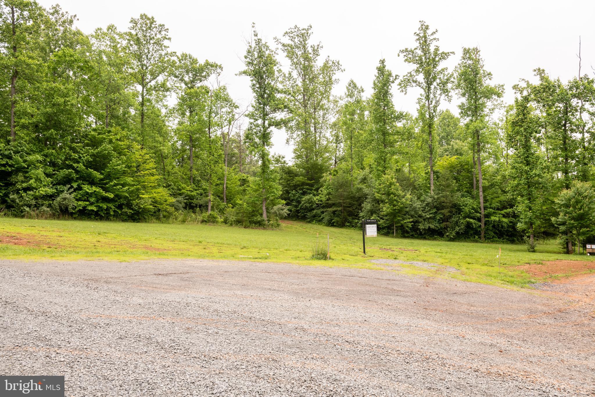 ASHBOURNE FARMS - Land