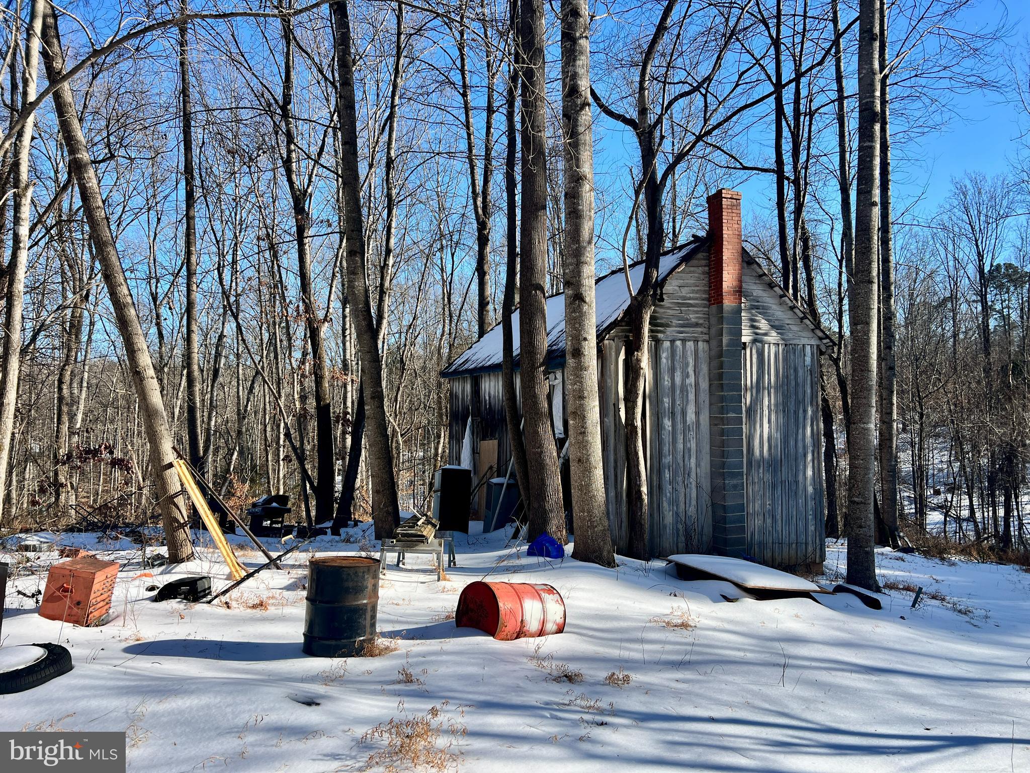 NONE AVAILABLE - Land