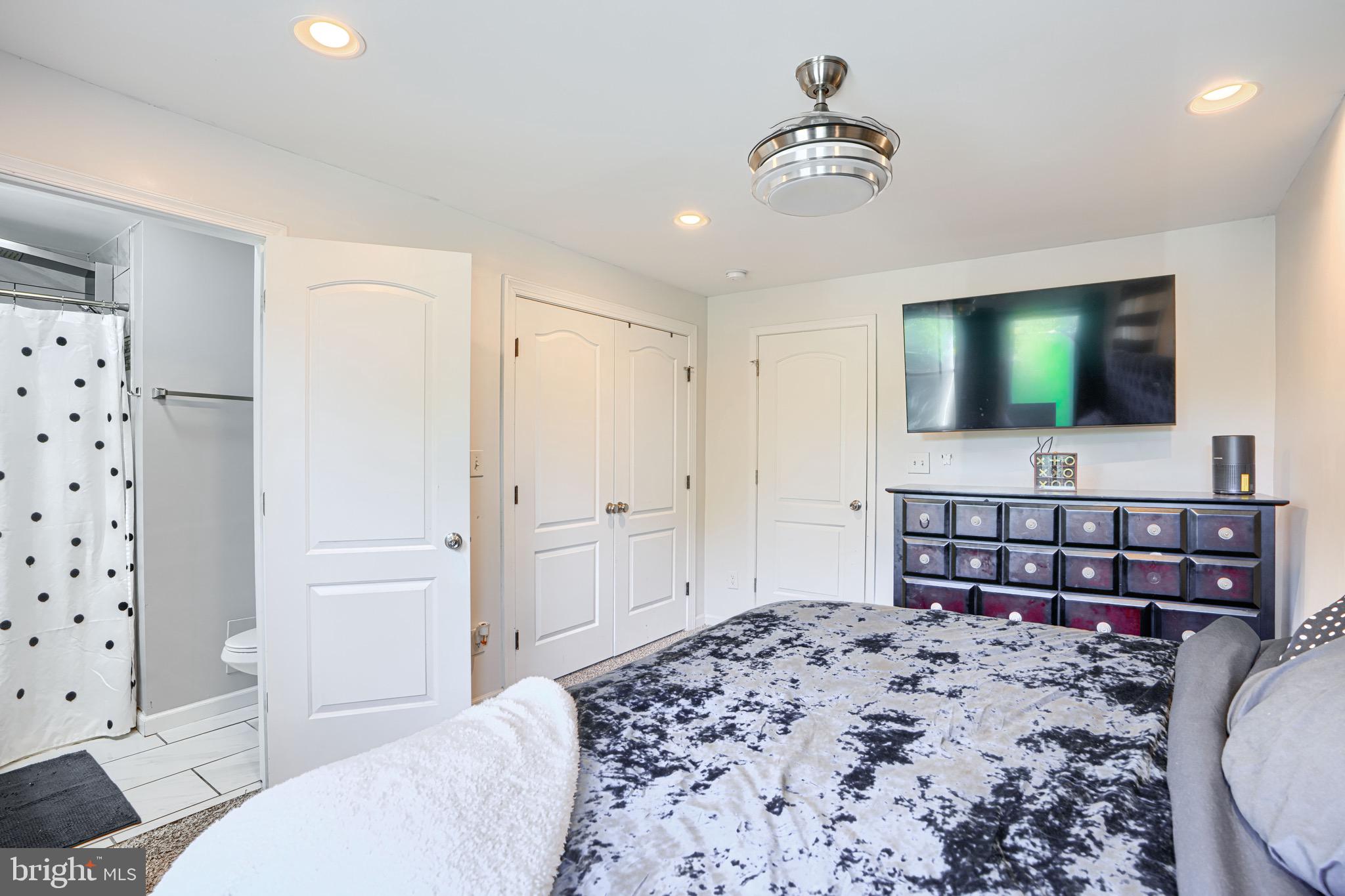 ARLINGTON - Residential
