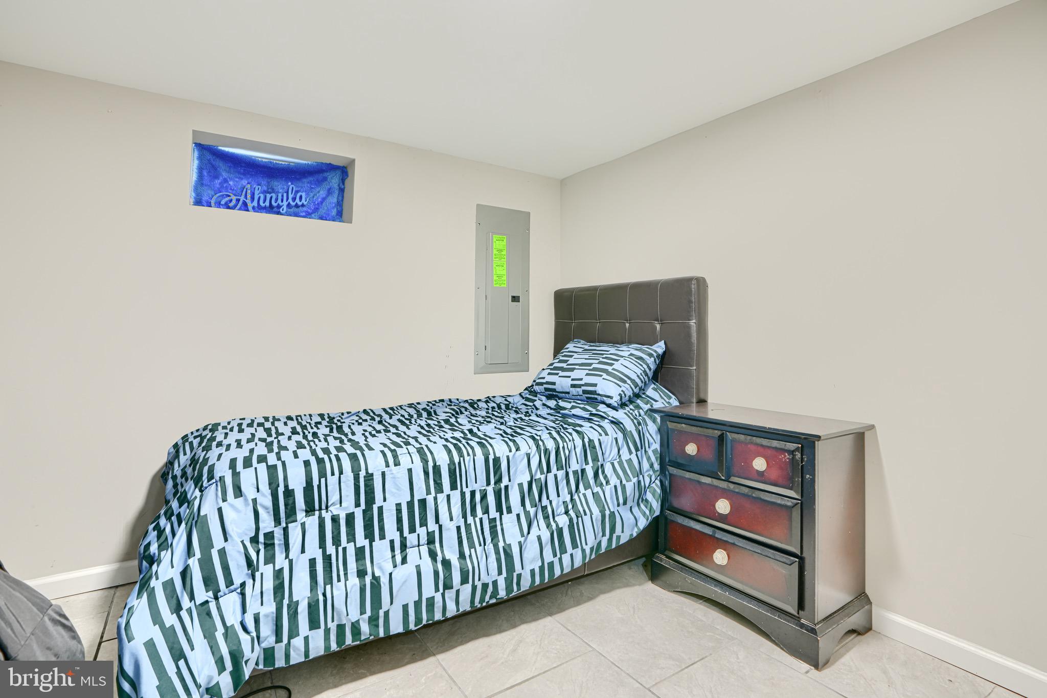 ARLINGTON - Residential