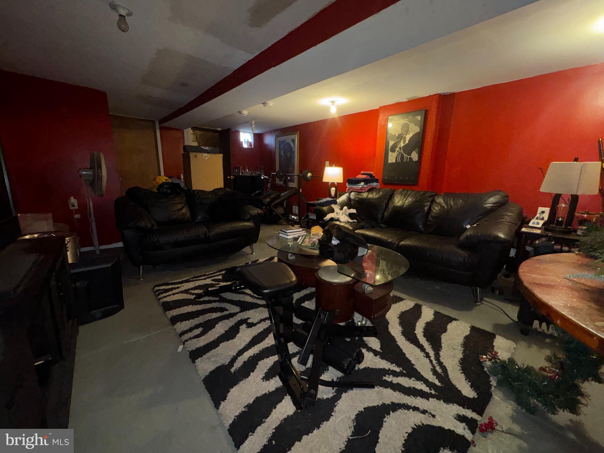 WEST OAK LANE - Residential