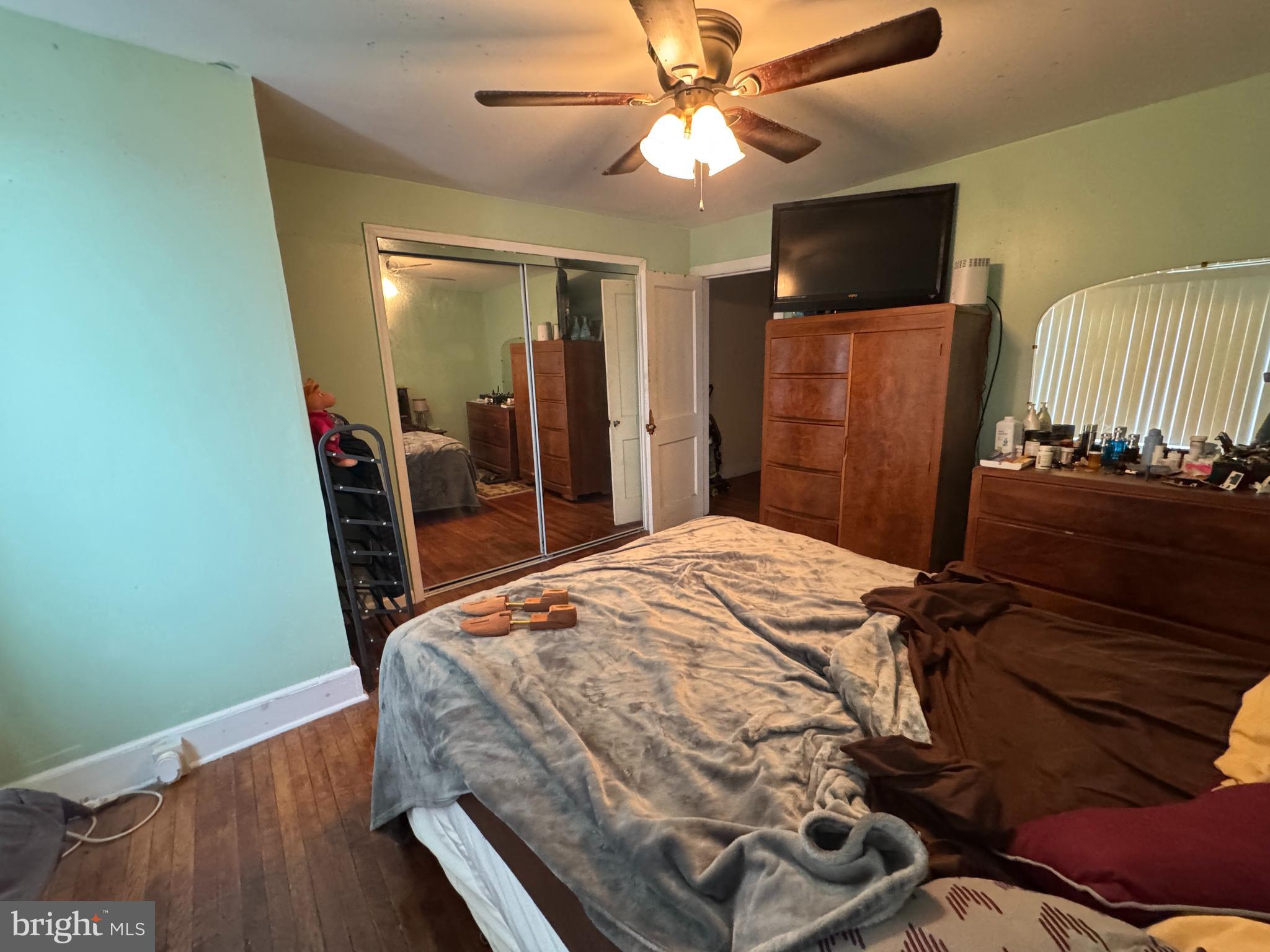 WEST OAK LANE - Residential