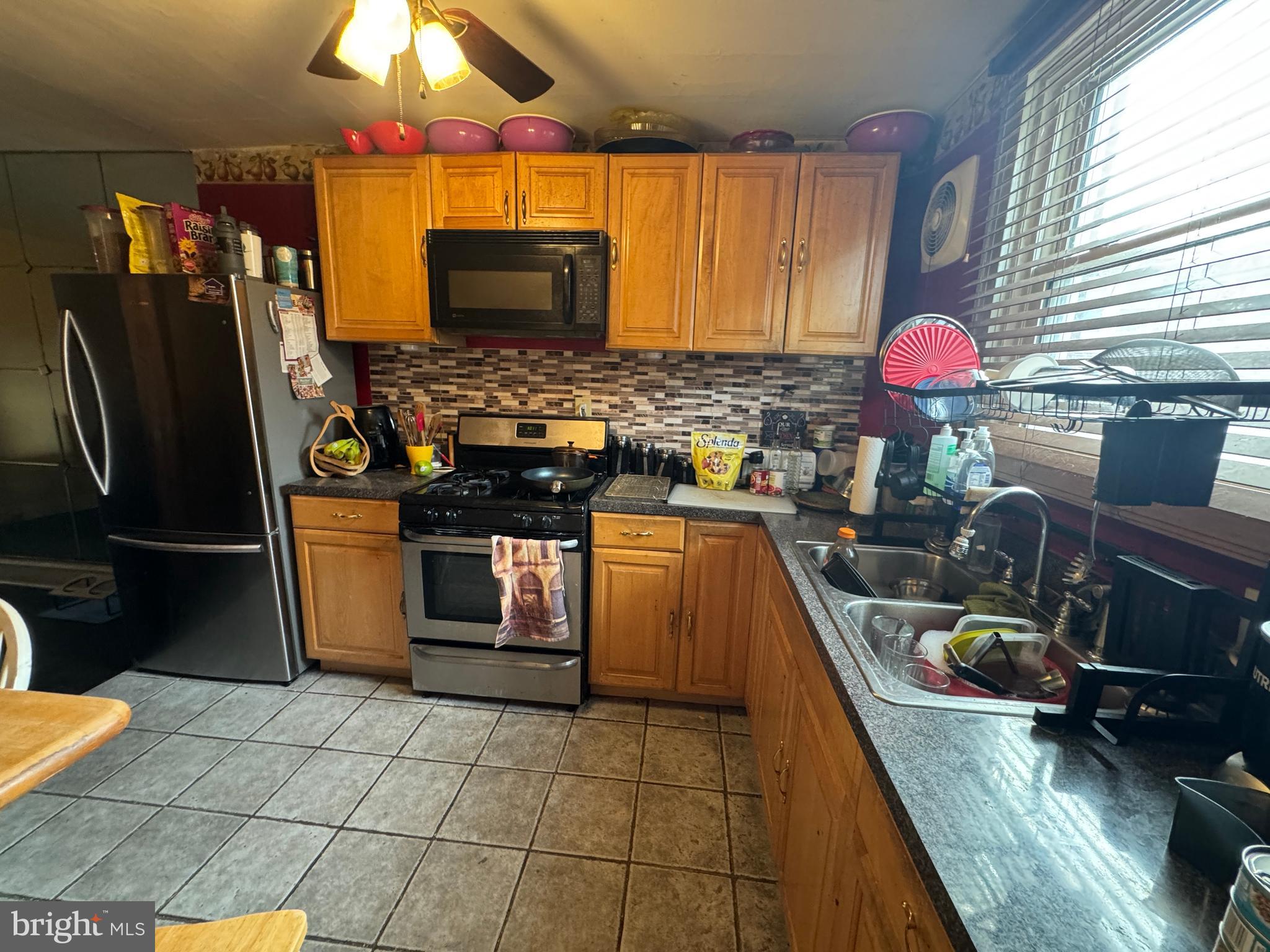 WEST OAK LANE - Residential