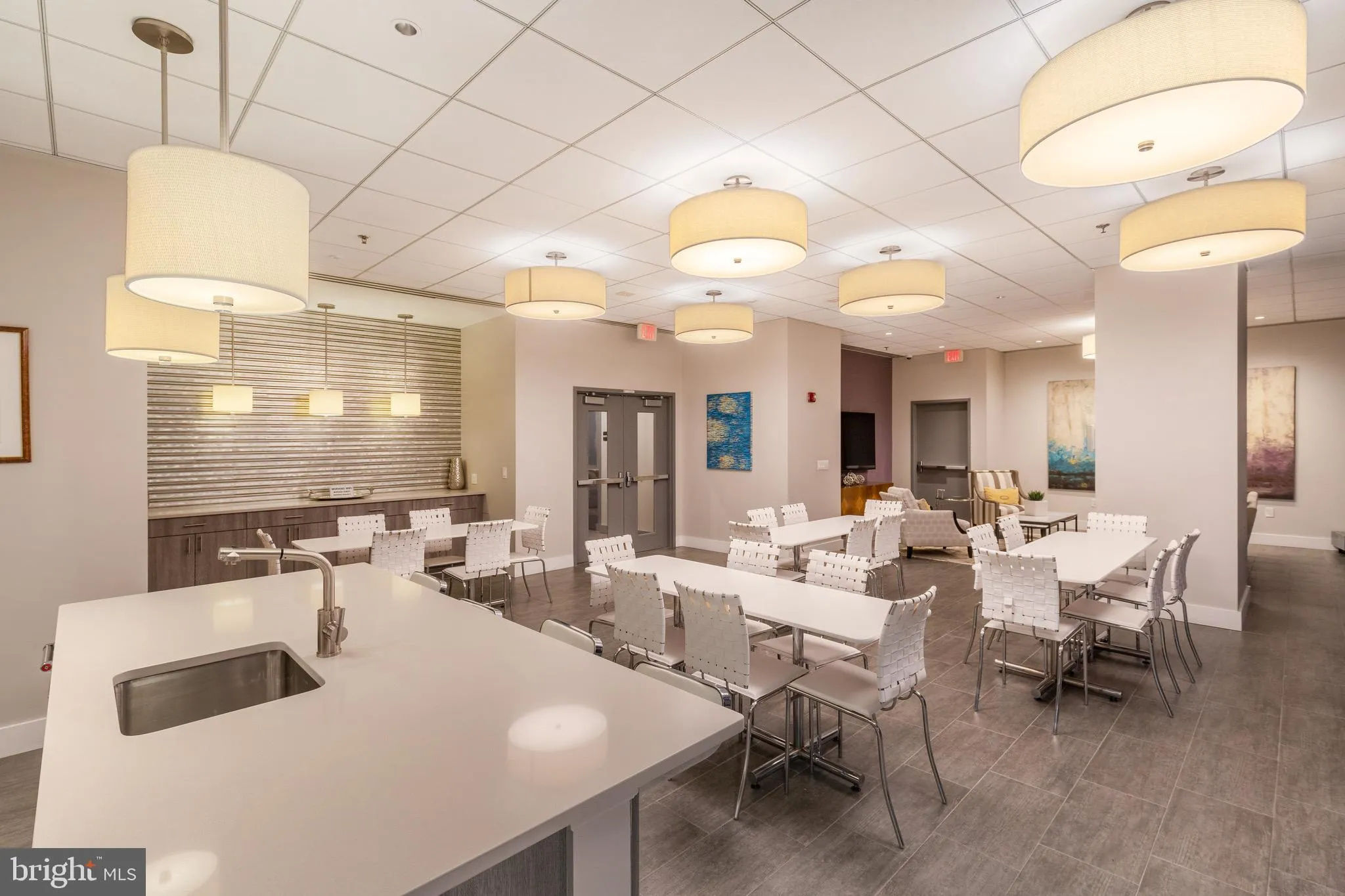 Philadelphia, Pennsylvania 19103, United States, 1 Bedroom Bedrooms, ,2 BathroomsBathrooms,Residential,Pending,42178