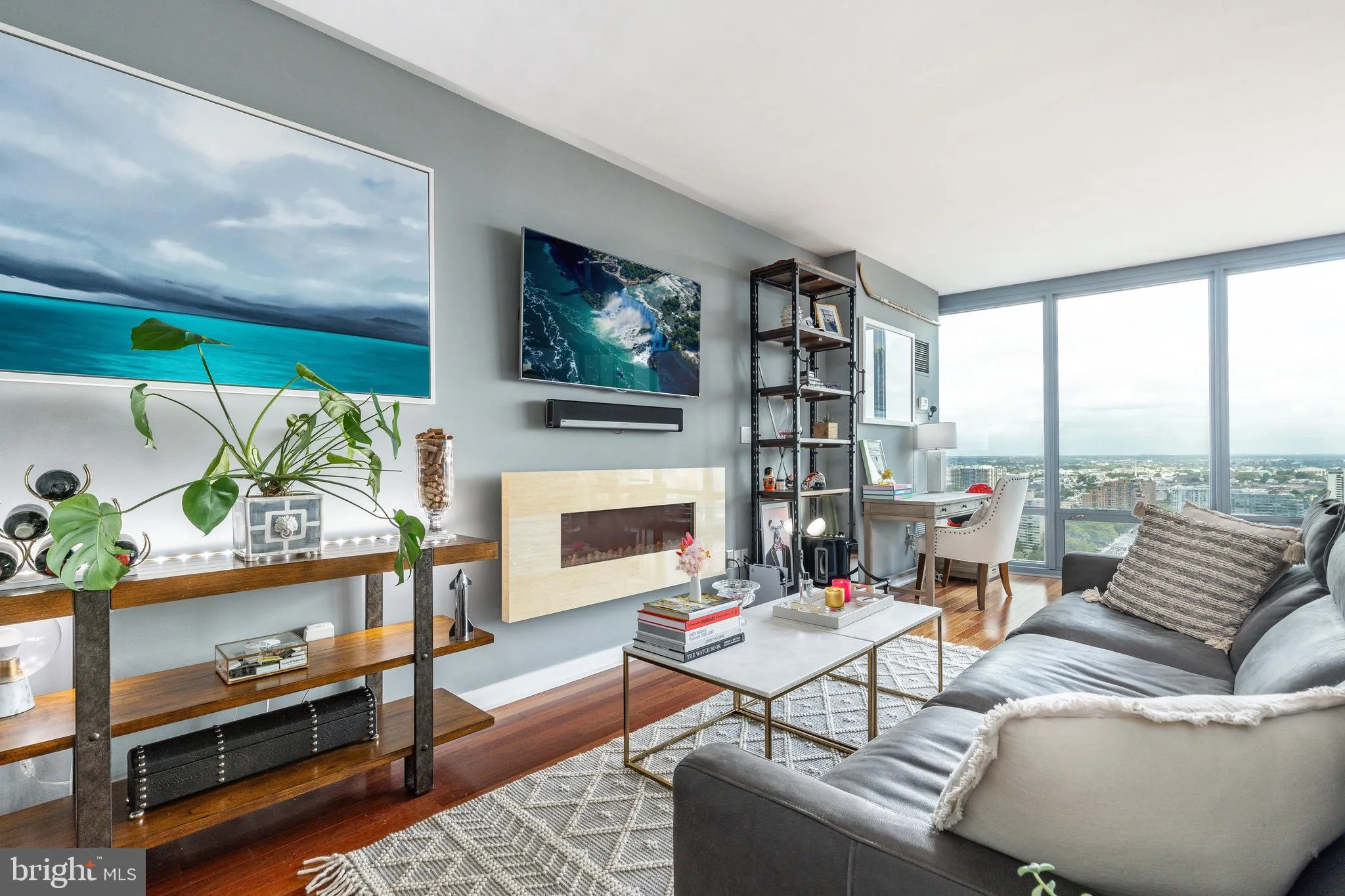 Philadelphia, Pennsylvania 19103, United States, 1 Bedroom Bedrooms, ,2 BathroomsBathrooms,Residential,Pending,42178