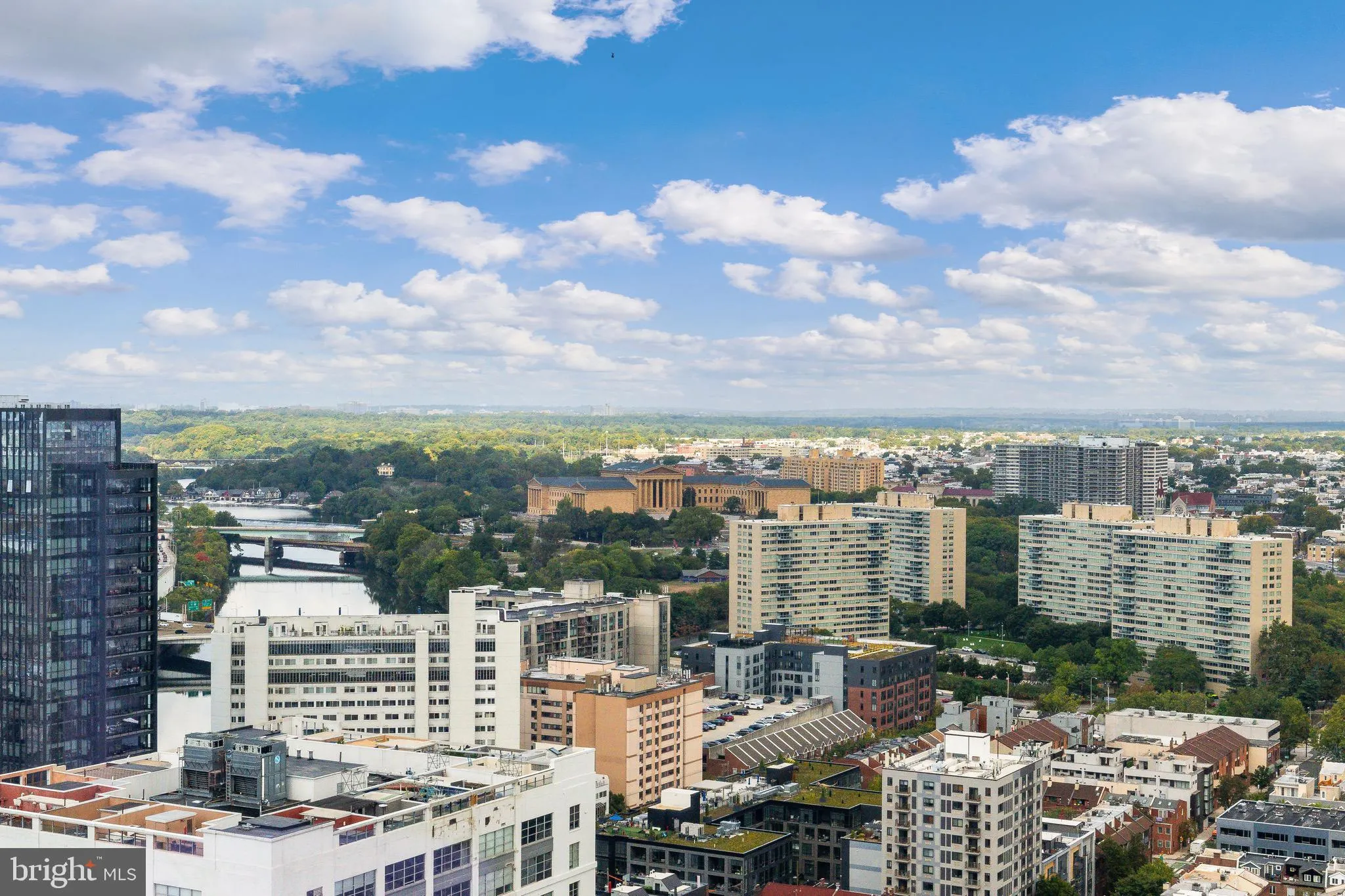 Philadelphia, Pennsylvania 19103, United States, 1 Bedroom Bedrooms, ,2 BathroomsBathrooms,Residential,Pending,42178