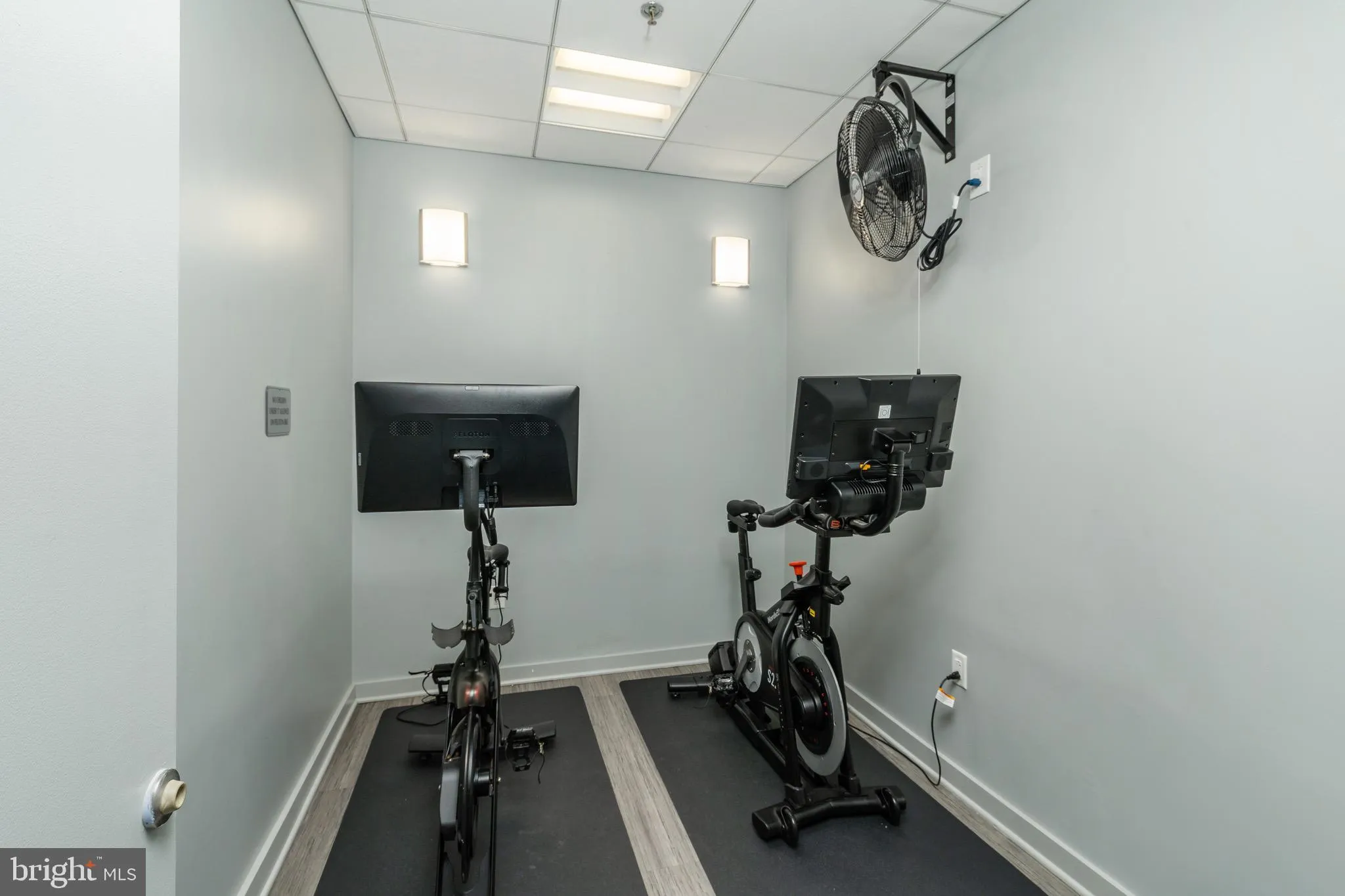 Philadelphia, Pennsylvania 19103, United States, 1 Bedroom Bedrooms, ,2 BathroomsBathrooms,Residential,Pending,42178