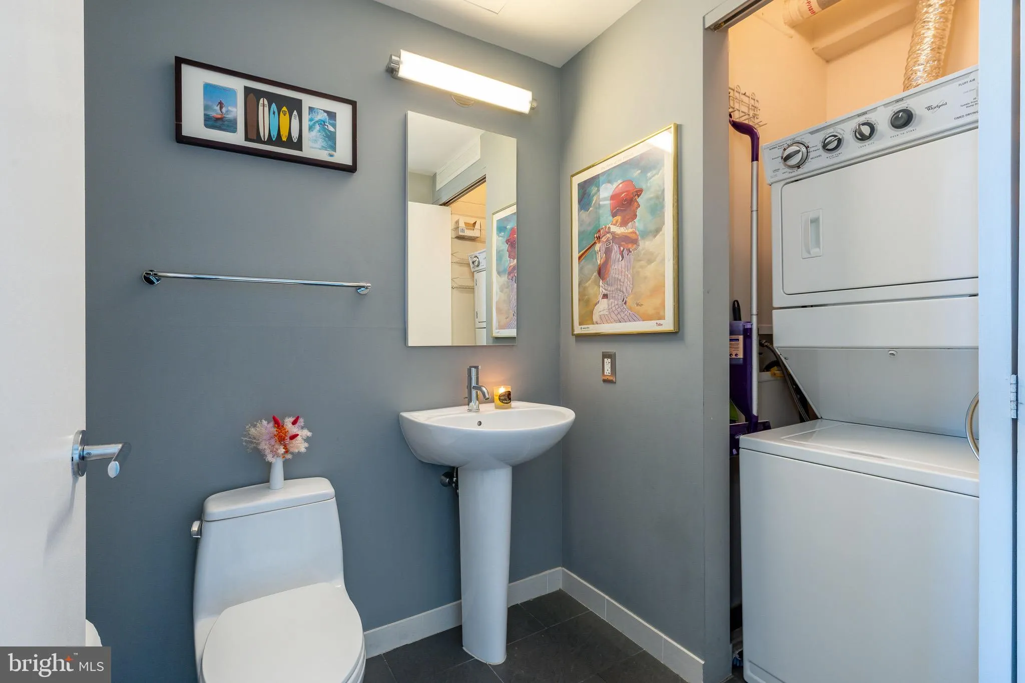 Philadelphia, Pennsylvania 19103, United States, 1 Bedroom Bedrooms, ,2 BathroomsBathrooms,Residential,Pending,42178