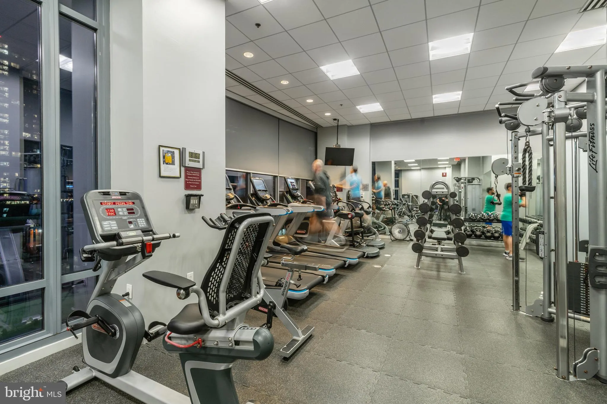 Philadelphia, Pennsylvania 19103, United States, 1 Bedroom Bedrooms, ,2 BathroomsBathrooms,Residential,Pending,42178