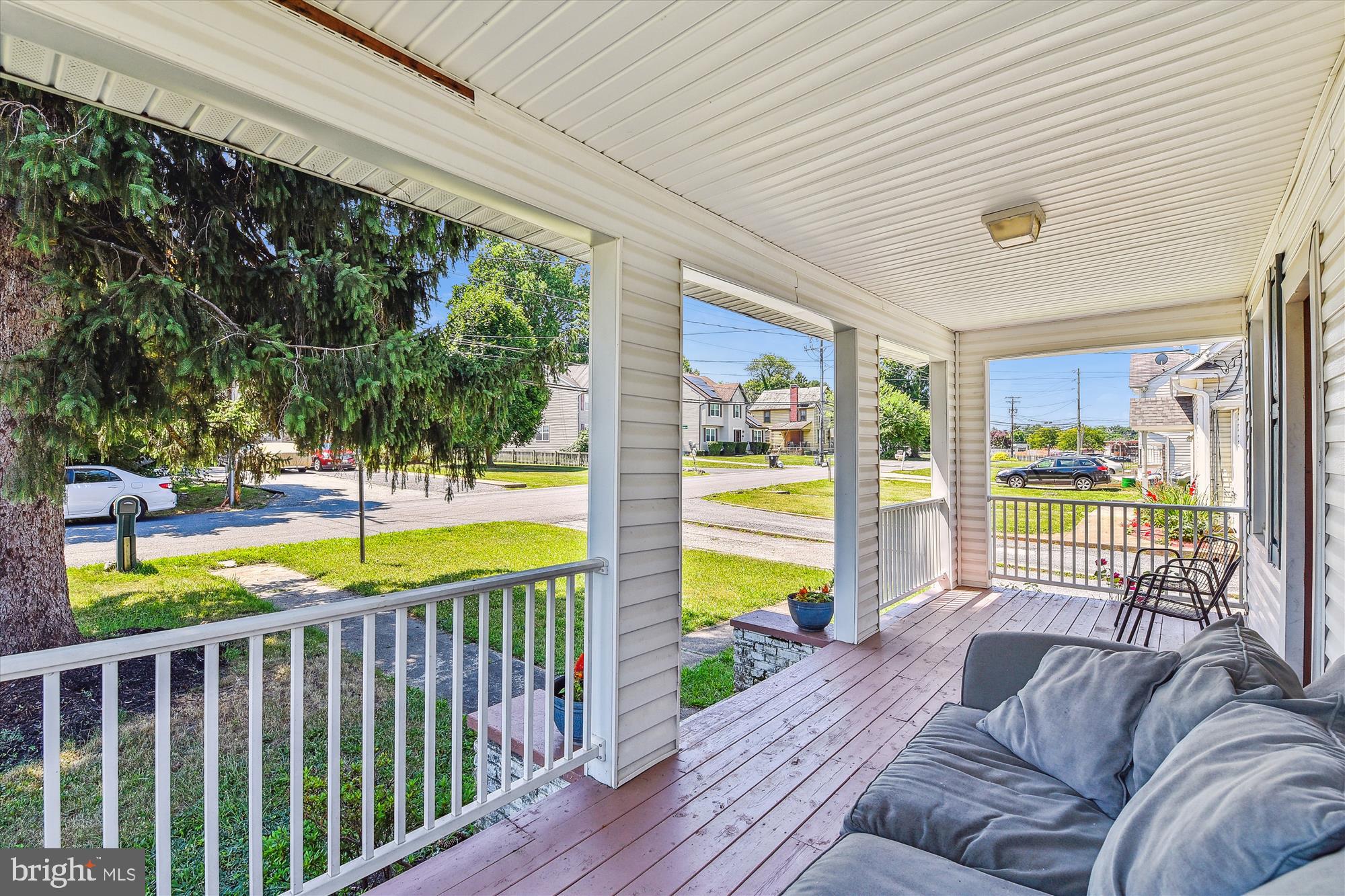 WINDSOR MILL - Residential