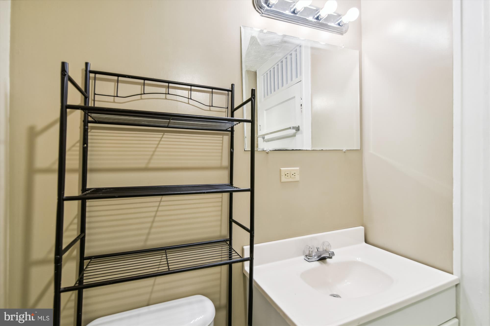 WINDSOR MILL - Residential