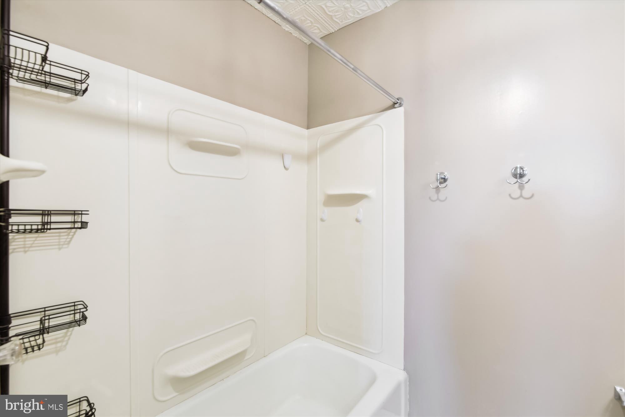 WINDSOR MILL - Residential