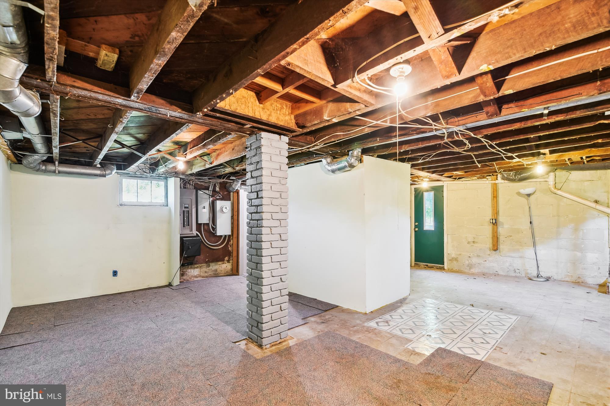 WINDSOR MILL - Residential