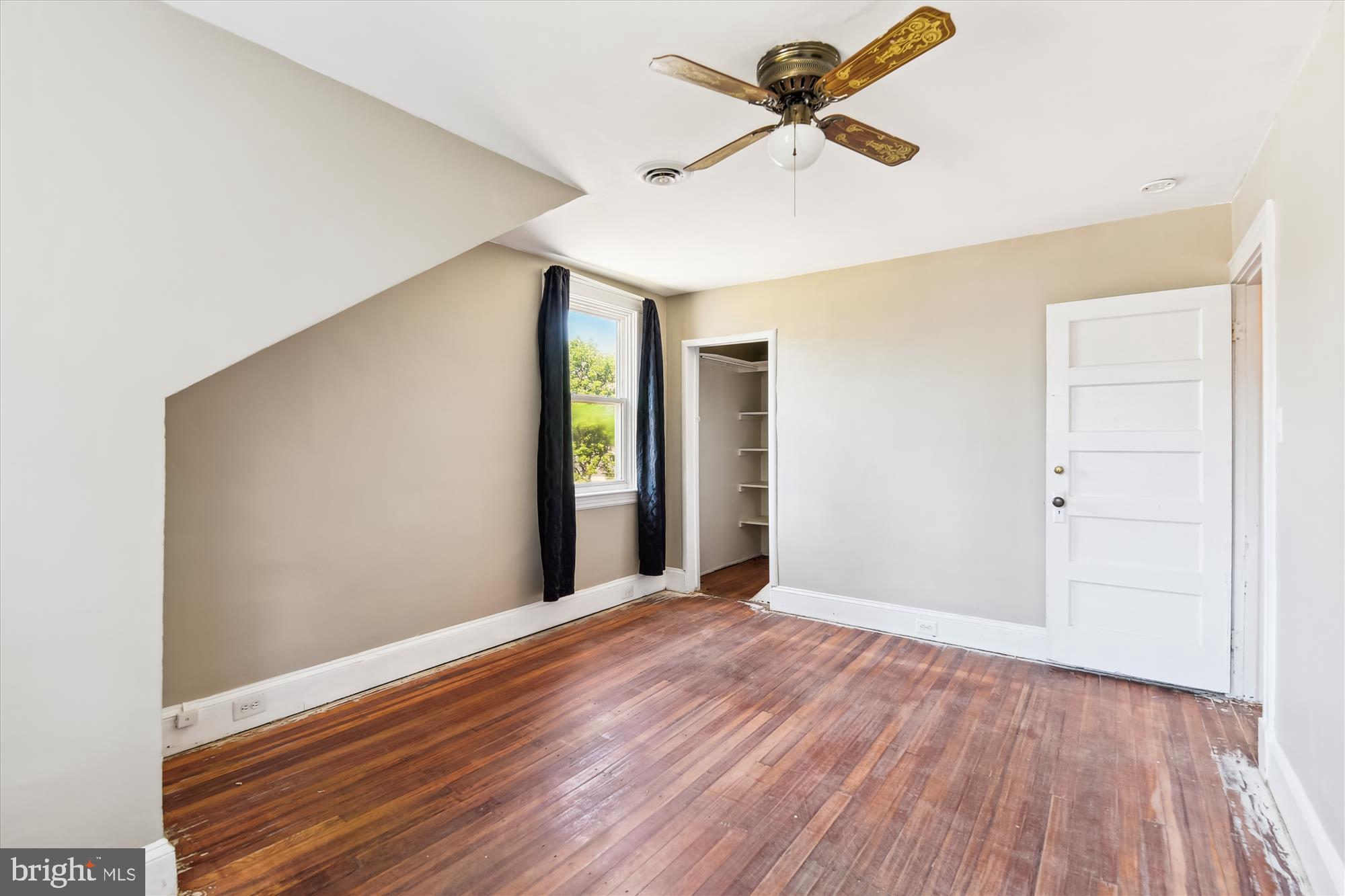 WINDSOR MILL - Residential