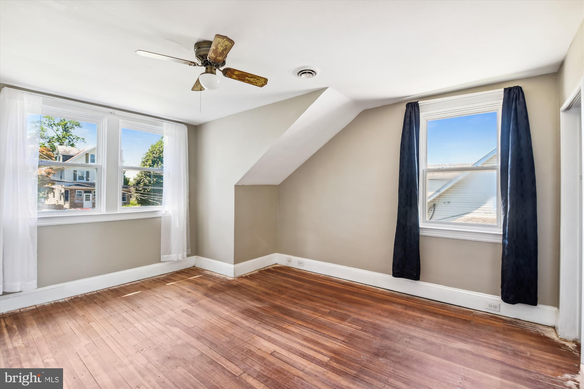 WINDSOR MILL - Residential