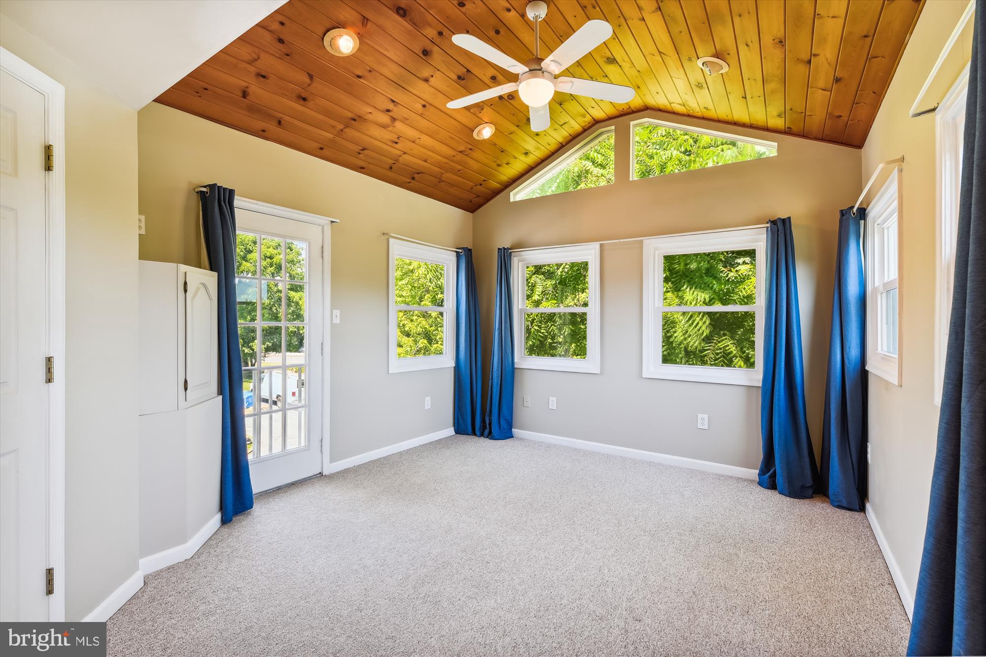 WINDSOR MILL - Residential