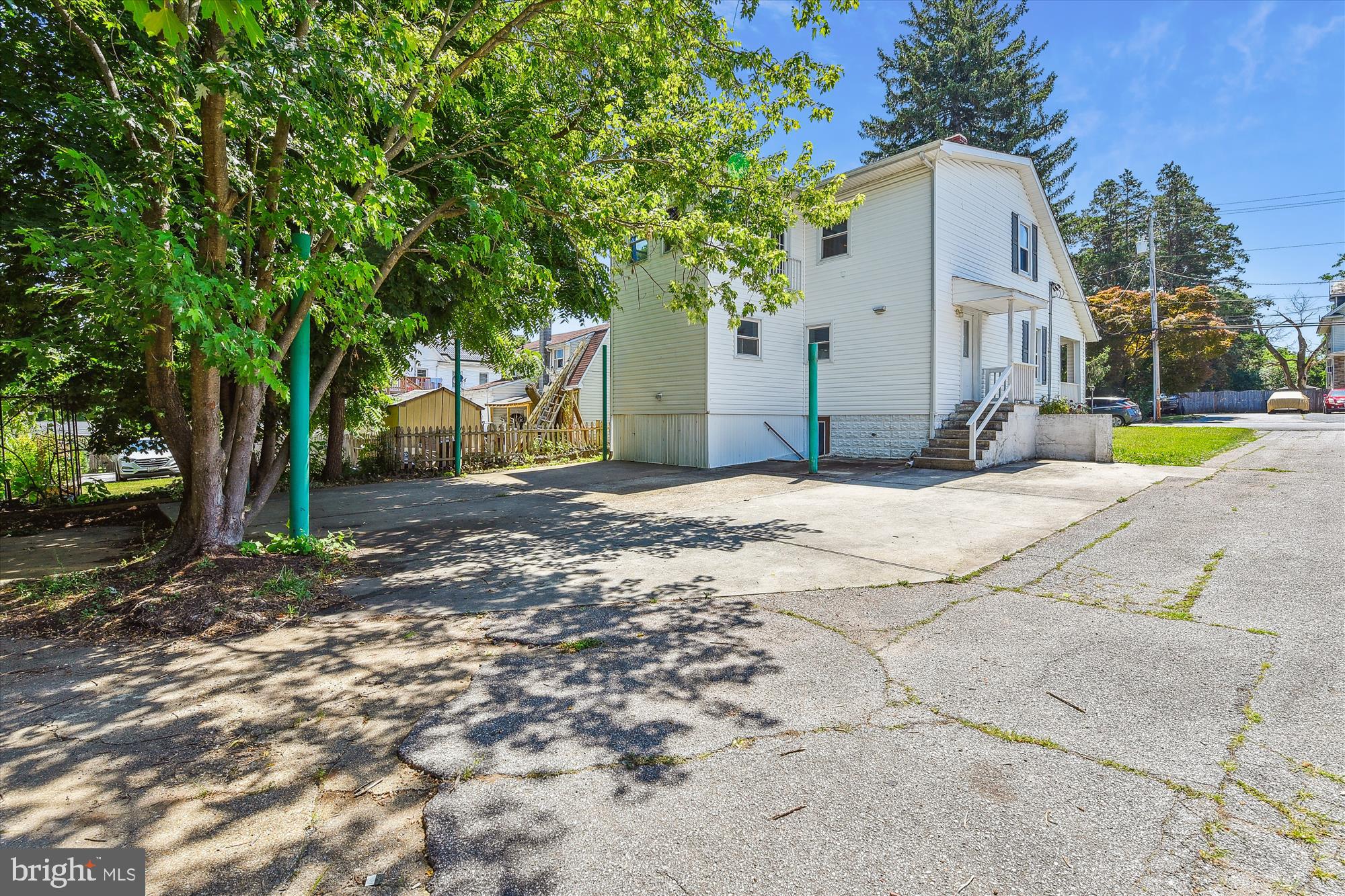 WINDSOR MILL - Residential