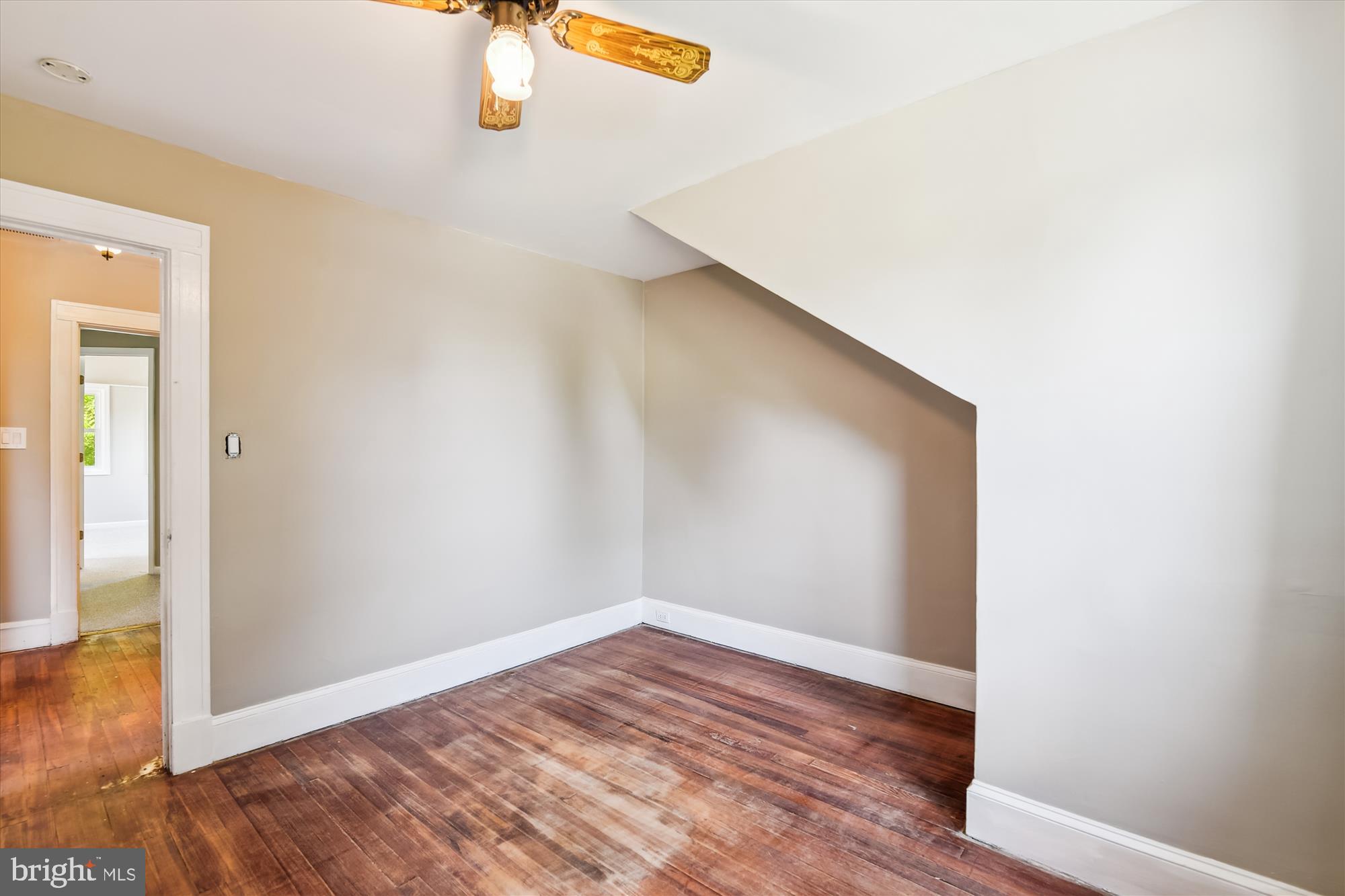 WINDSOR MILL - Residential