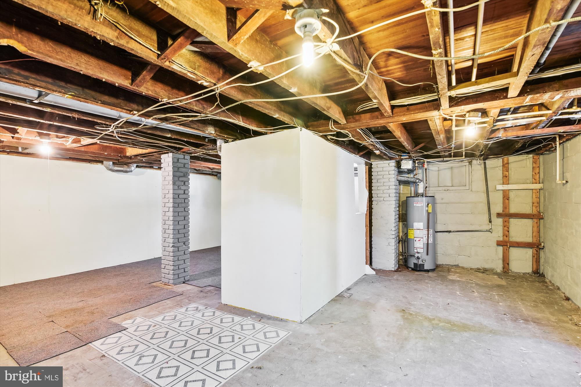 WINDSOR MILL - Residential