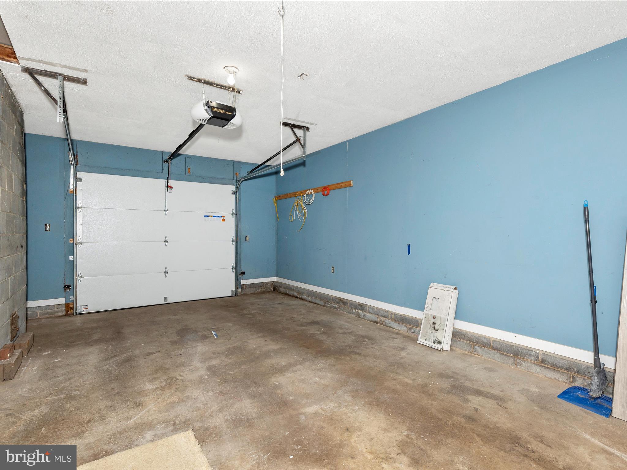 FAYETTEVILLE - Residential