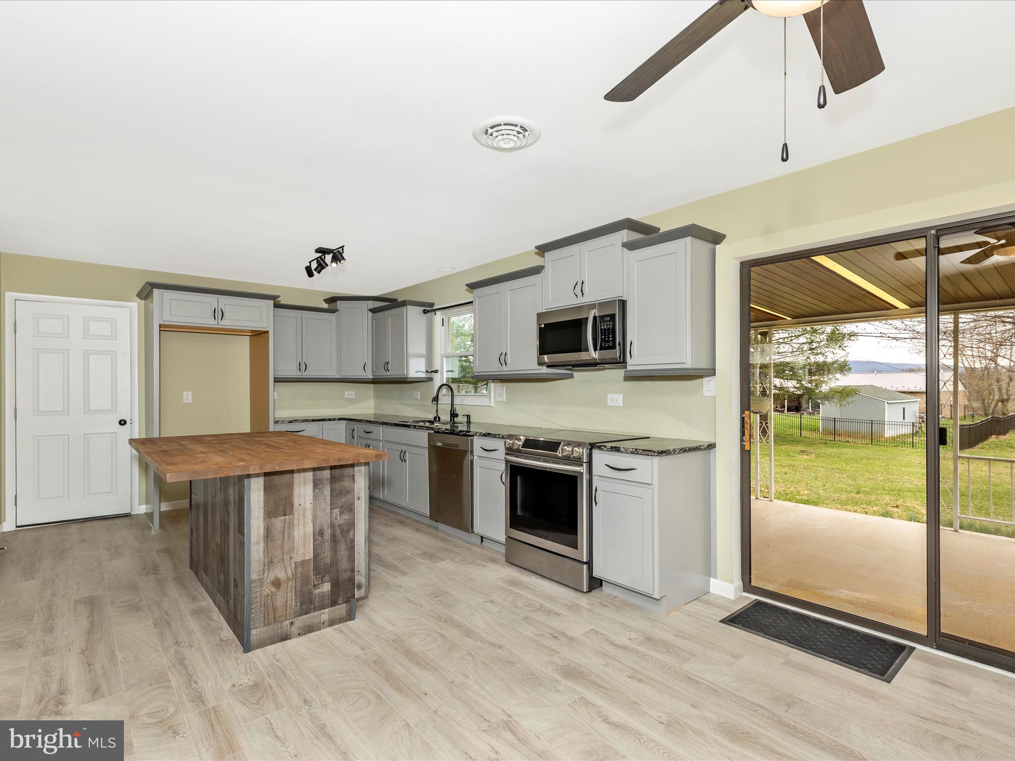 FAYETTEVILLE - Residential