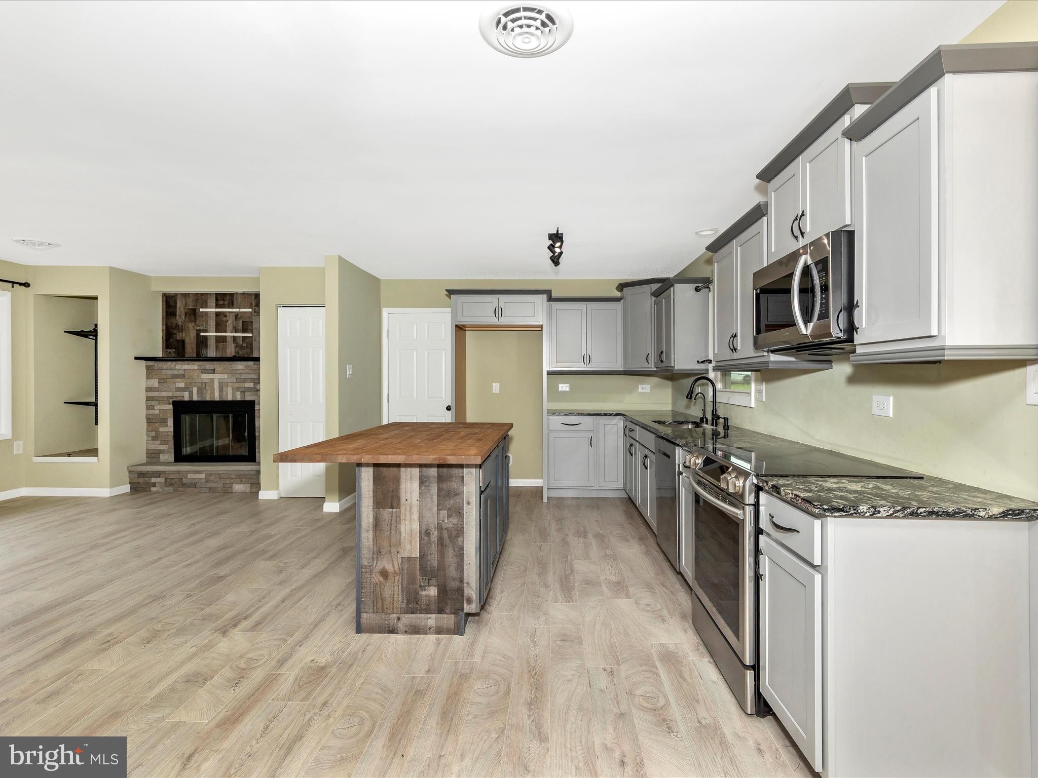 FAYETTEVILLE - Residential