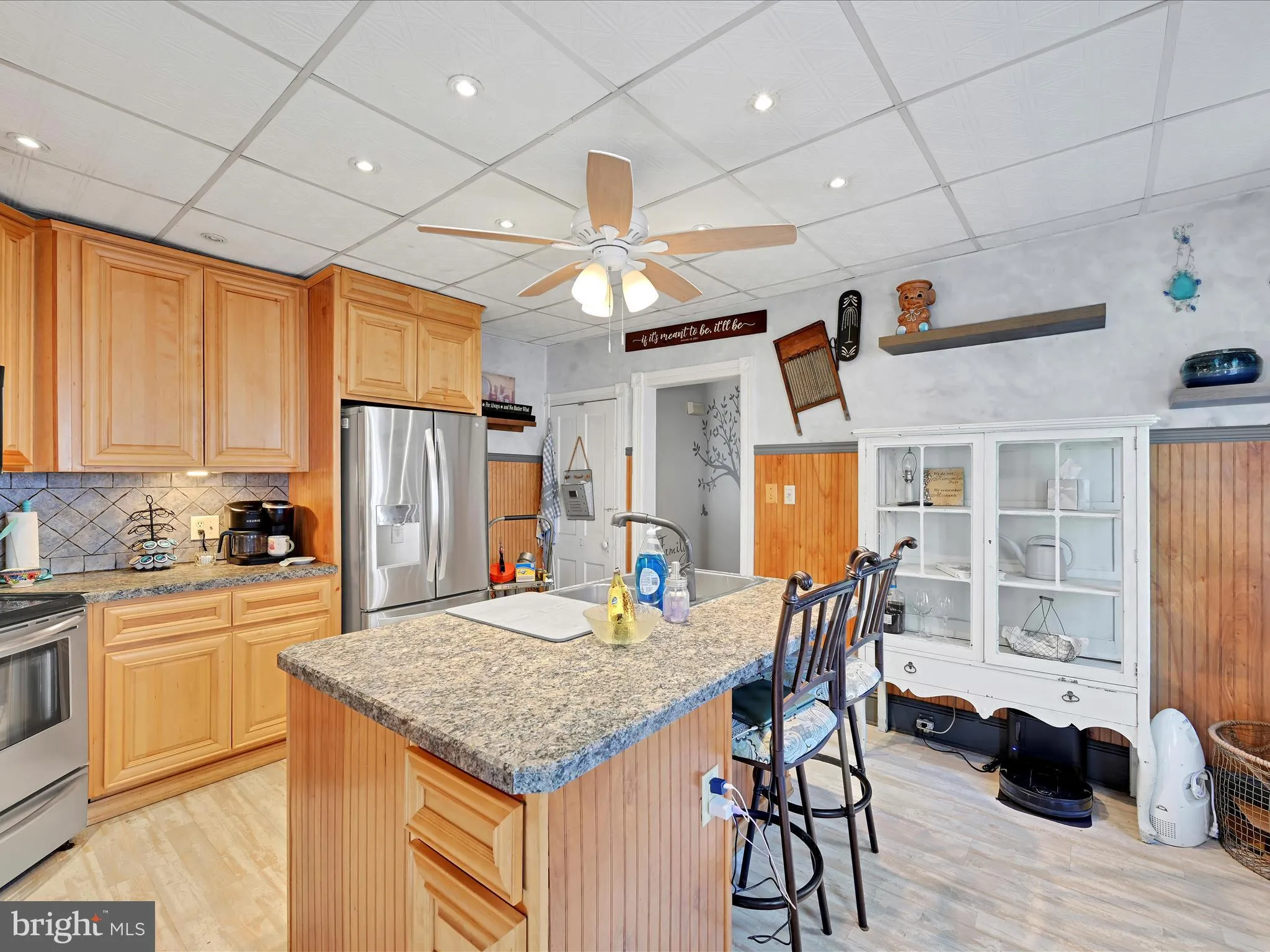 Saint Clair, Pennsylvania 17970, United States, 3 Bedrooms Bedrooms, ,2 BathroomsBathrooms,Residential,Pending,127459