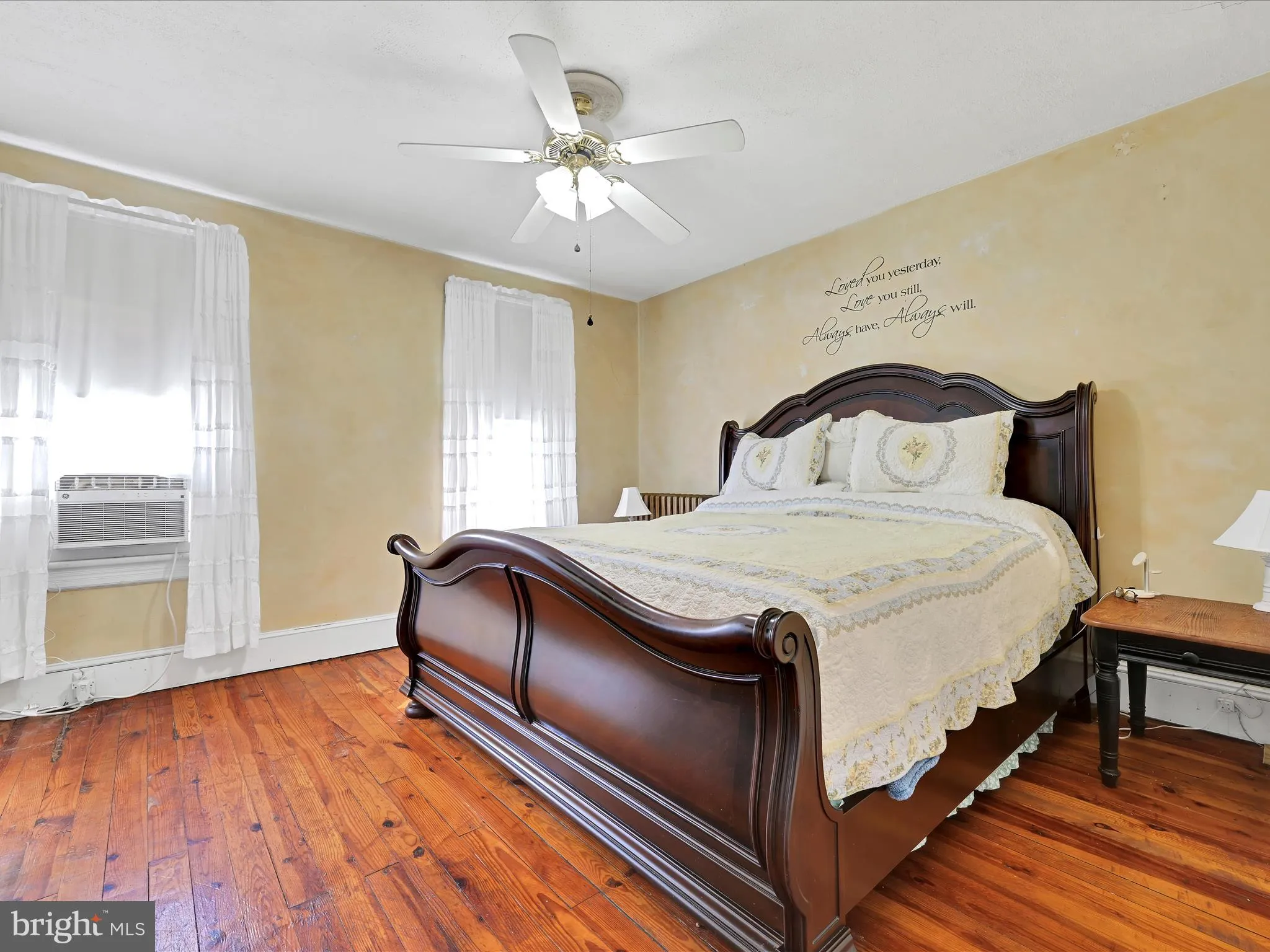 Saint Clair, Pennsylvania 17970, United States, 3 Bedrooms Bedrooms, ,2 BathroomsBathrooms,Residential,Pending,127459