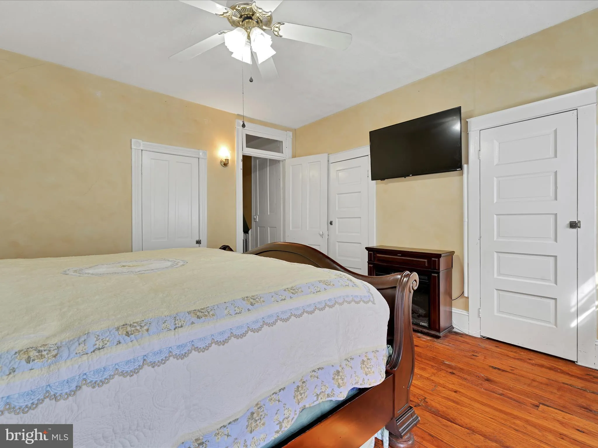 Saint Clair, Pennsylvania 17970, United States, 3 Bedrooms Bedrooms, ,2 BathroomsBathrooms,Residential,Pending,127459