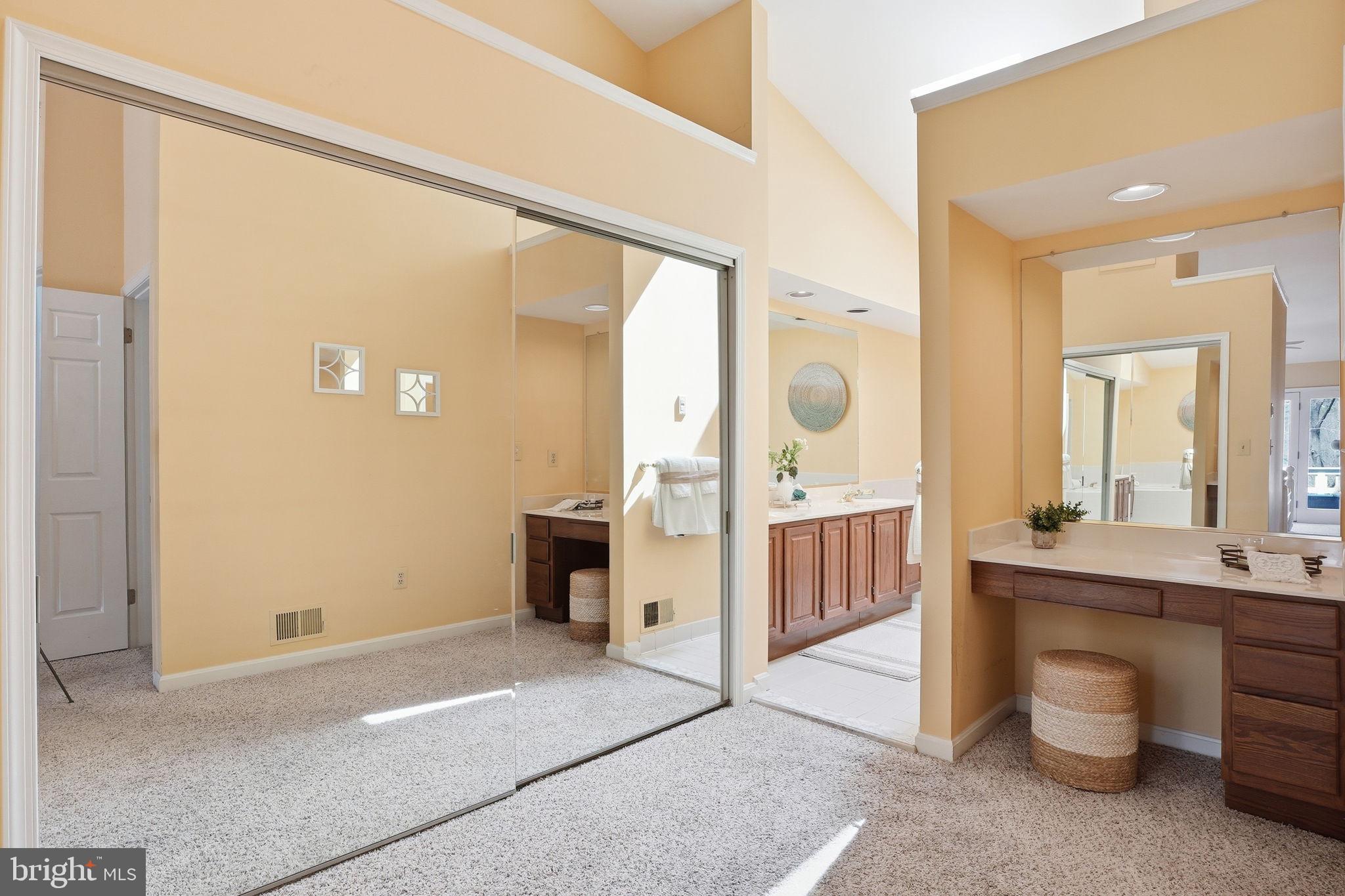 RIVA TRACE - Residential