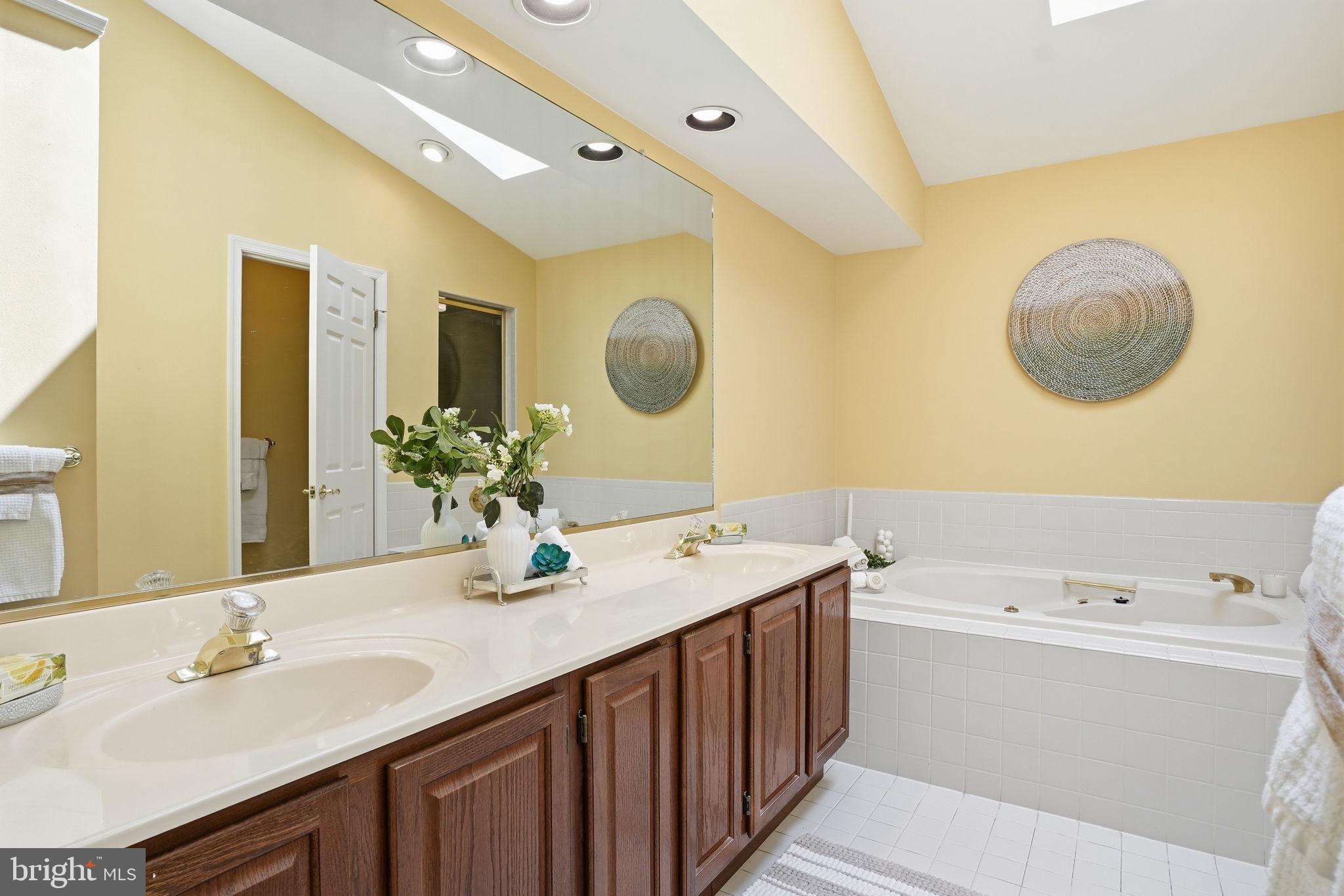 RIVA TRACE - Residential