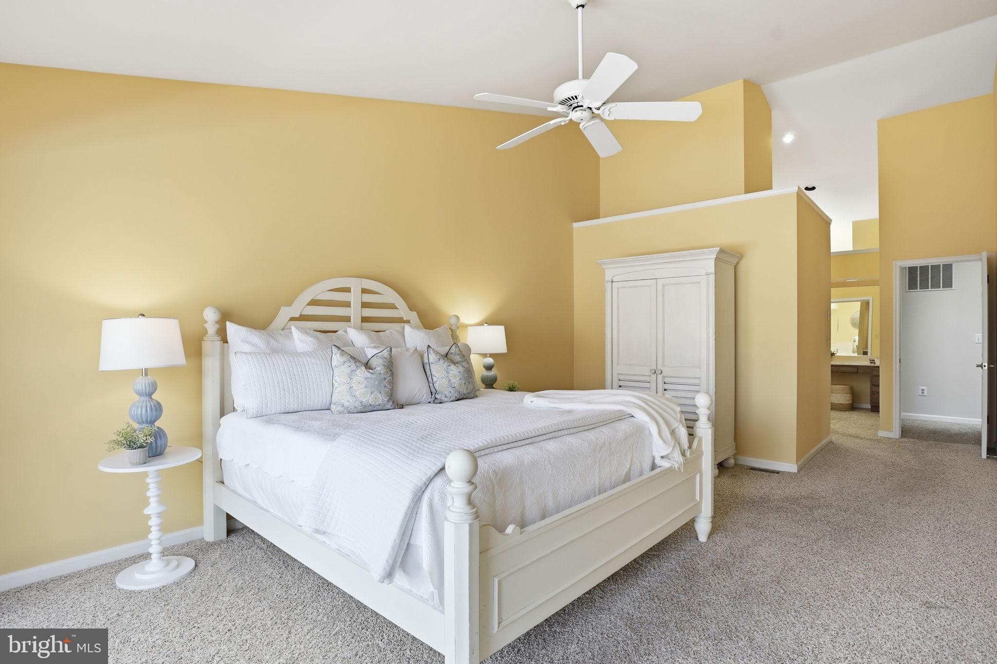 RIVA TRACE - Residential