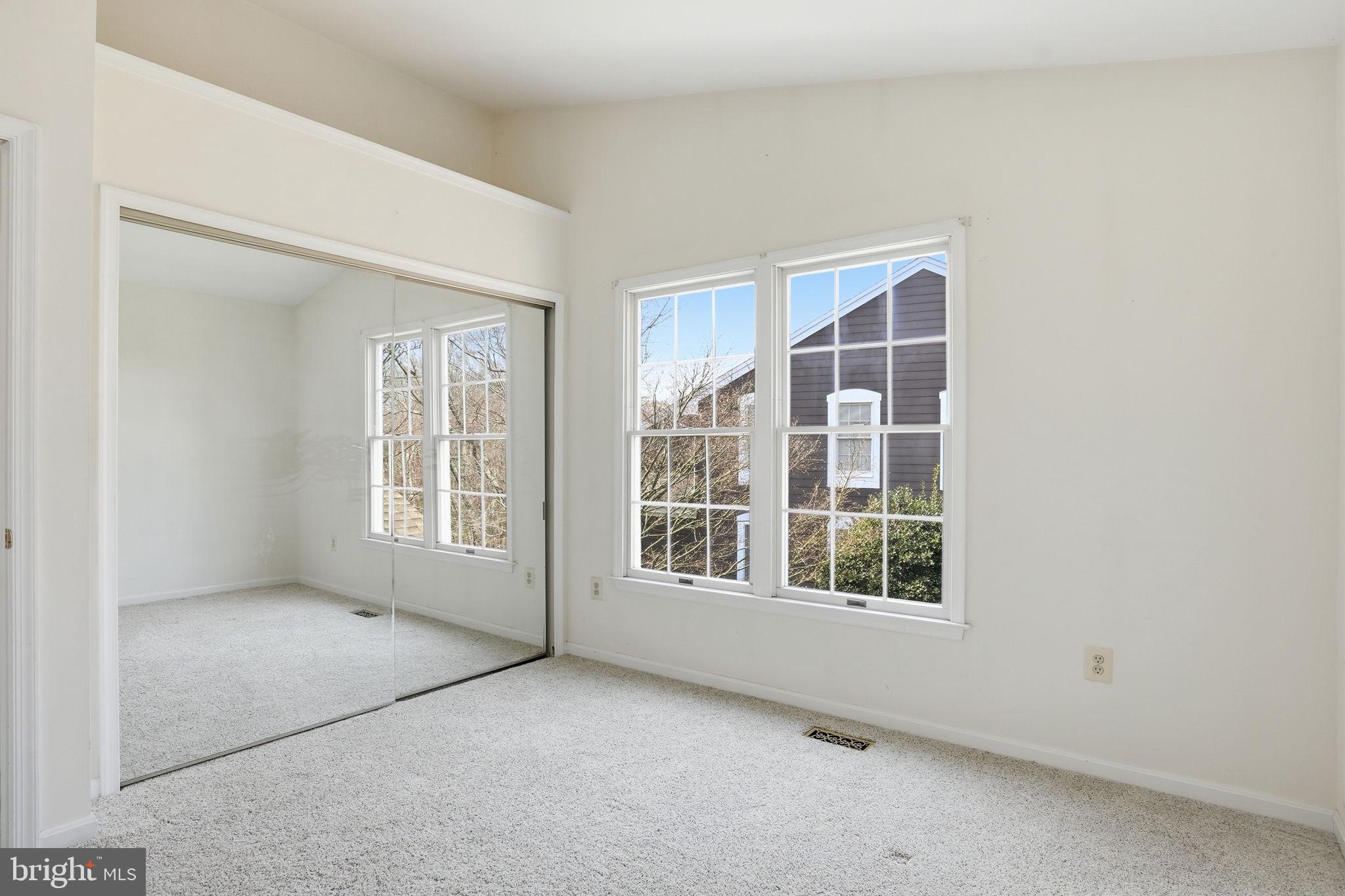 RIVA TRACE - Residential