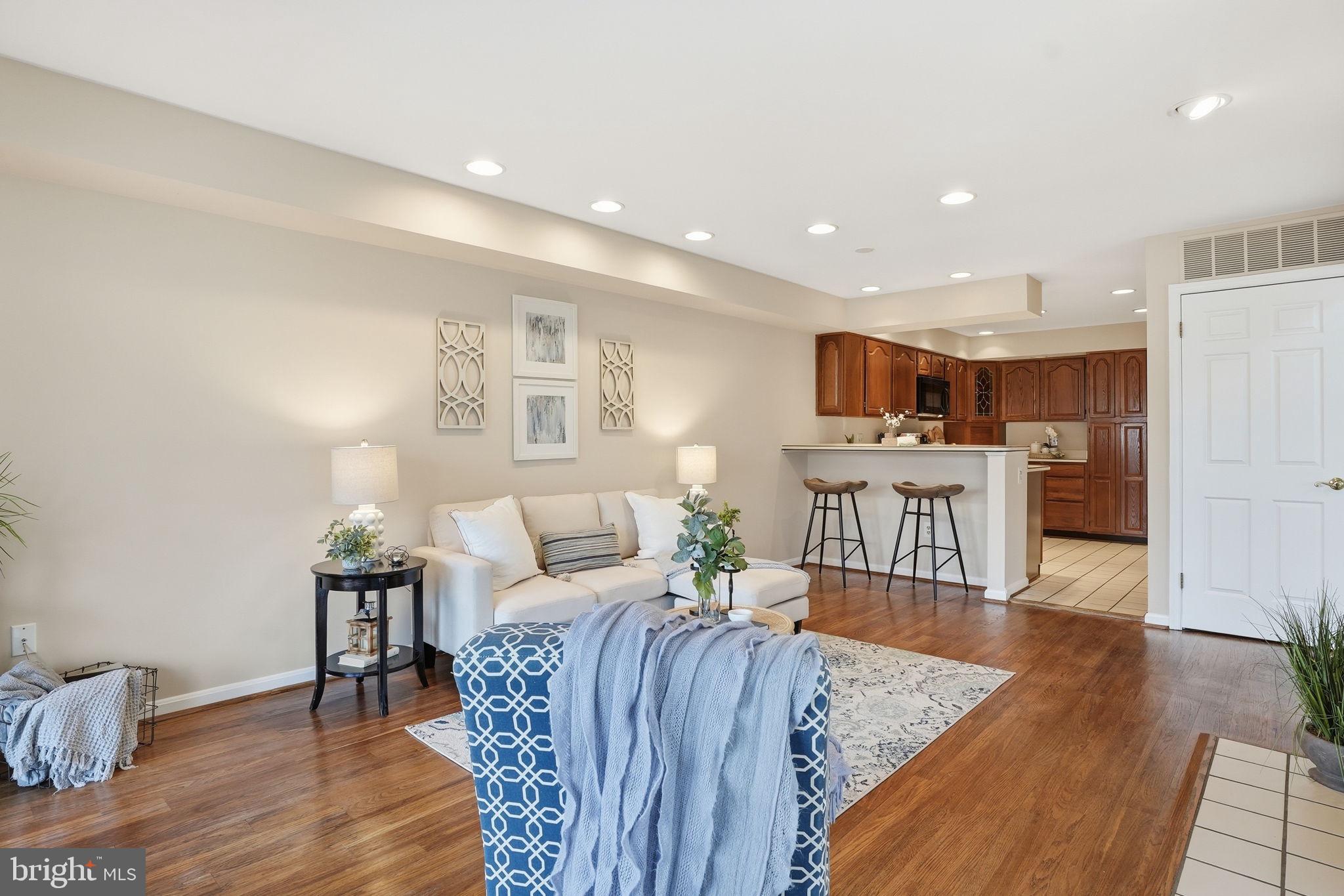 RIVA TRACE - Residential