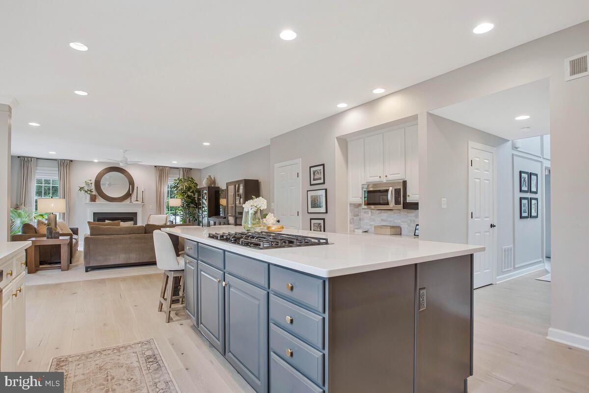 HOMEPORT FARM - Residential