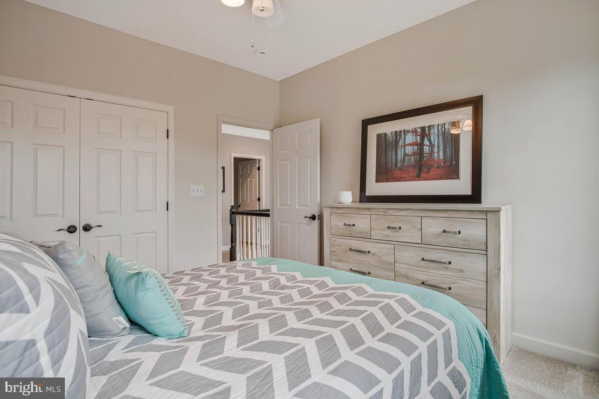 HOMEPORT FARM - Residential