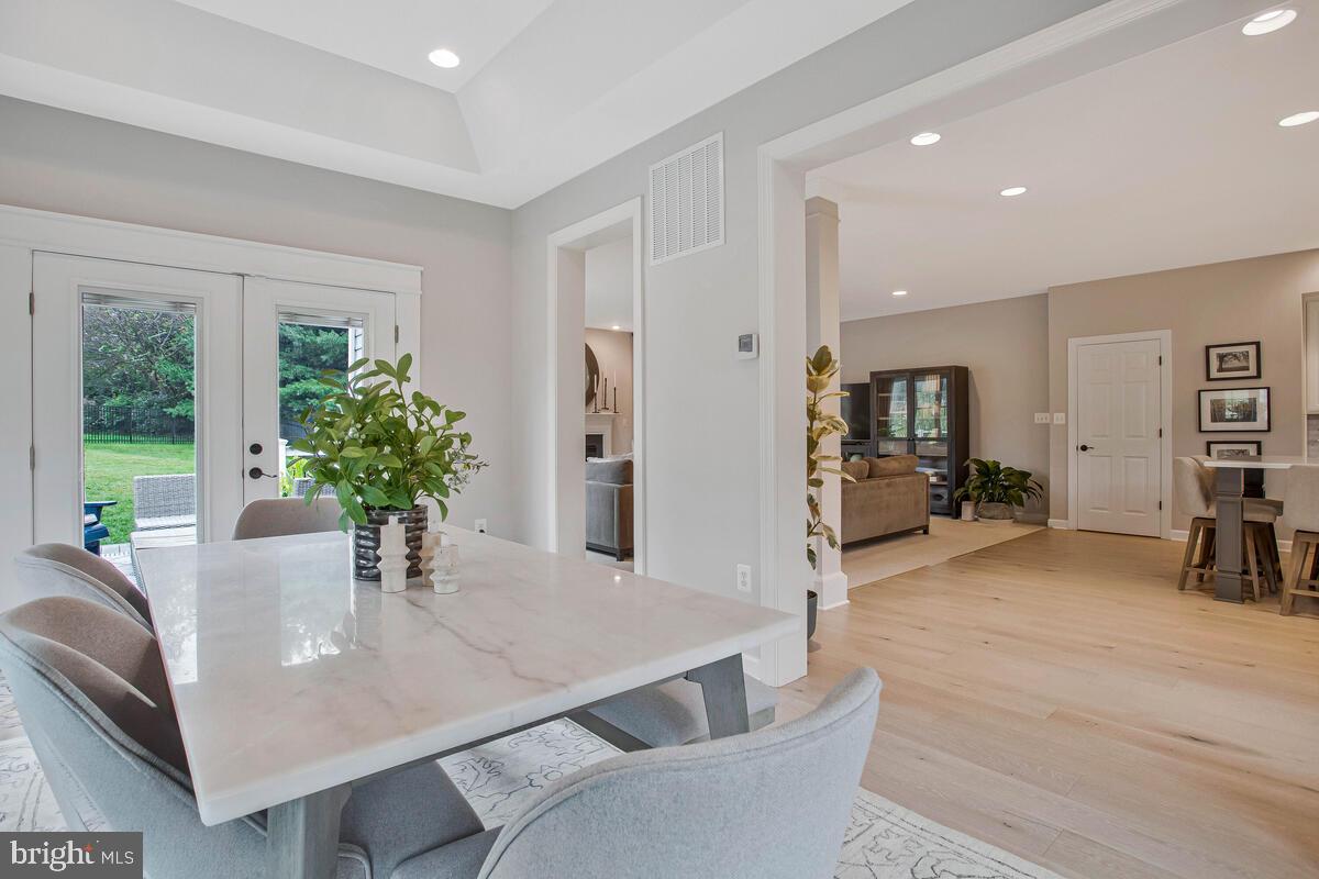 HOMEPORT FARM - Residential