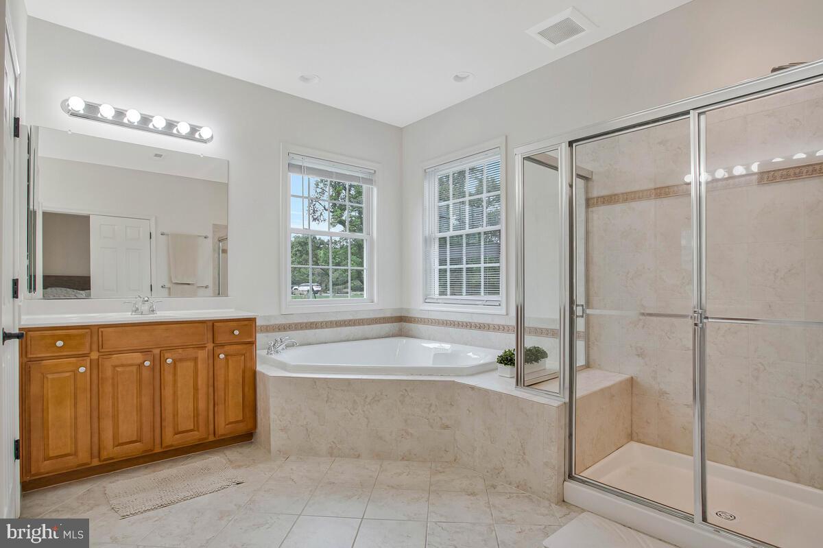 HOMEPORT FARM - Residential